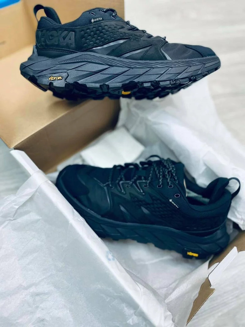 Hoka One One