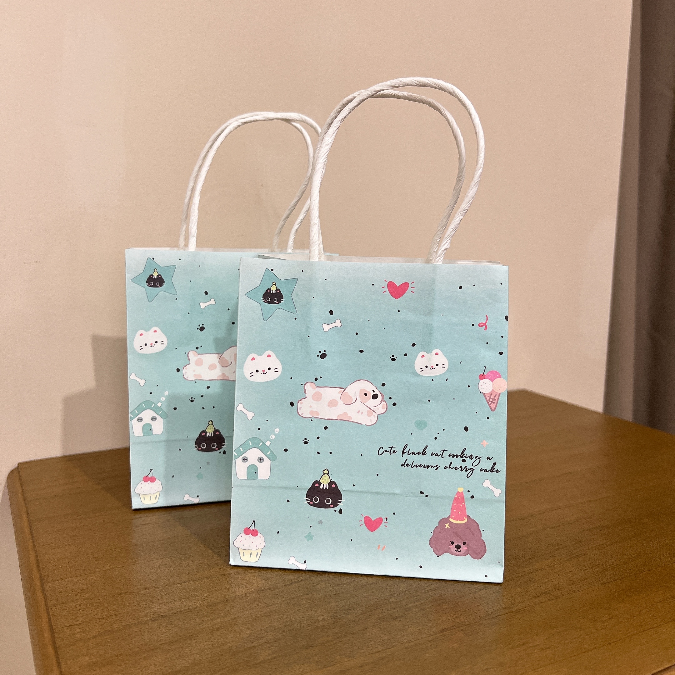 《03054》綠底狗狗貓貓們紙袋/禮品袋