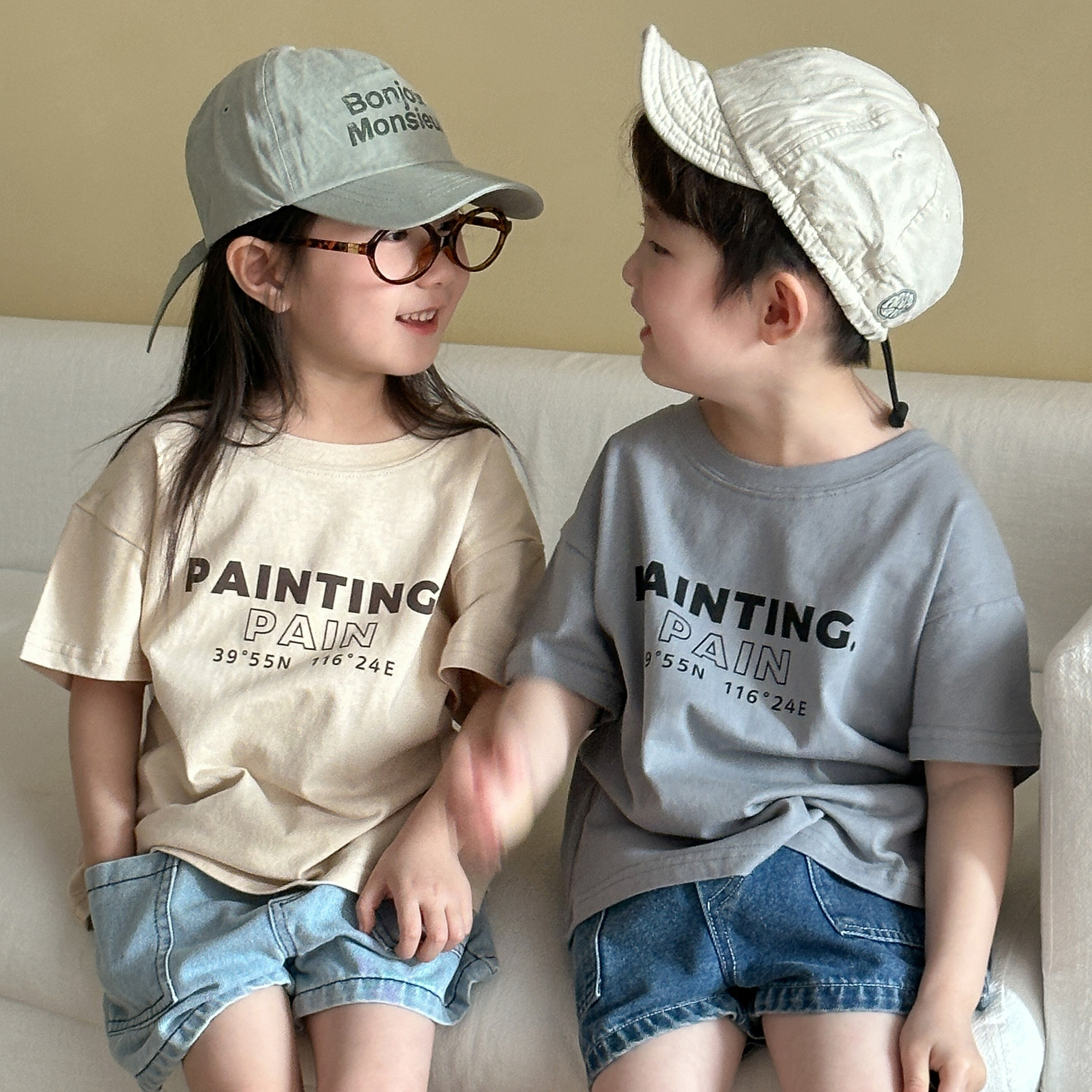 寬鬆落肩painting上衣