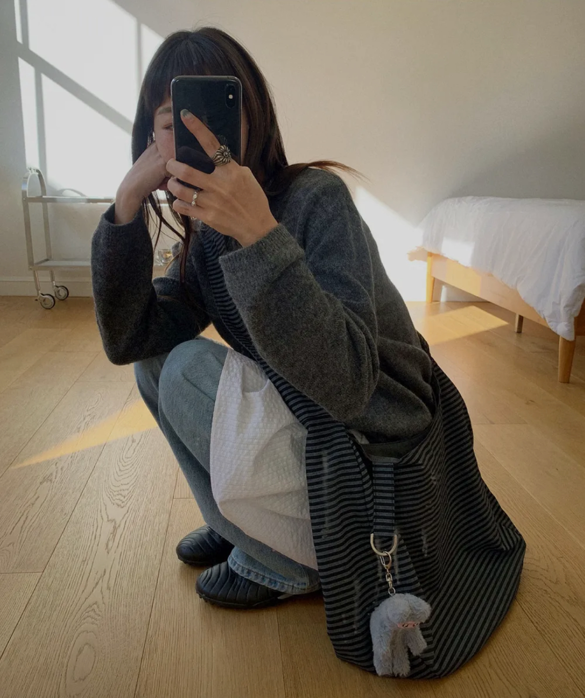 [KARINA同款] ITZAVIBE - REVERSIBLE STRIPE BAG