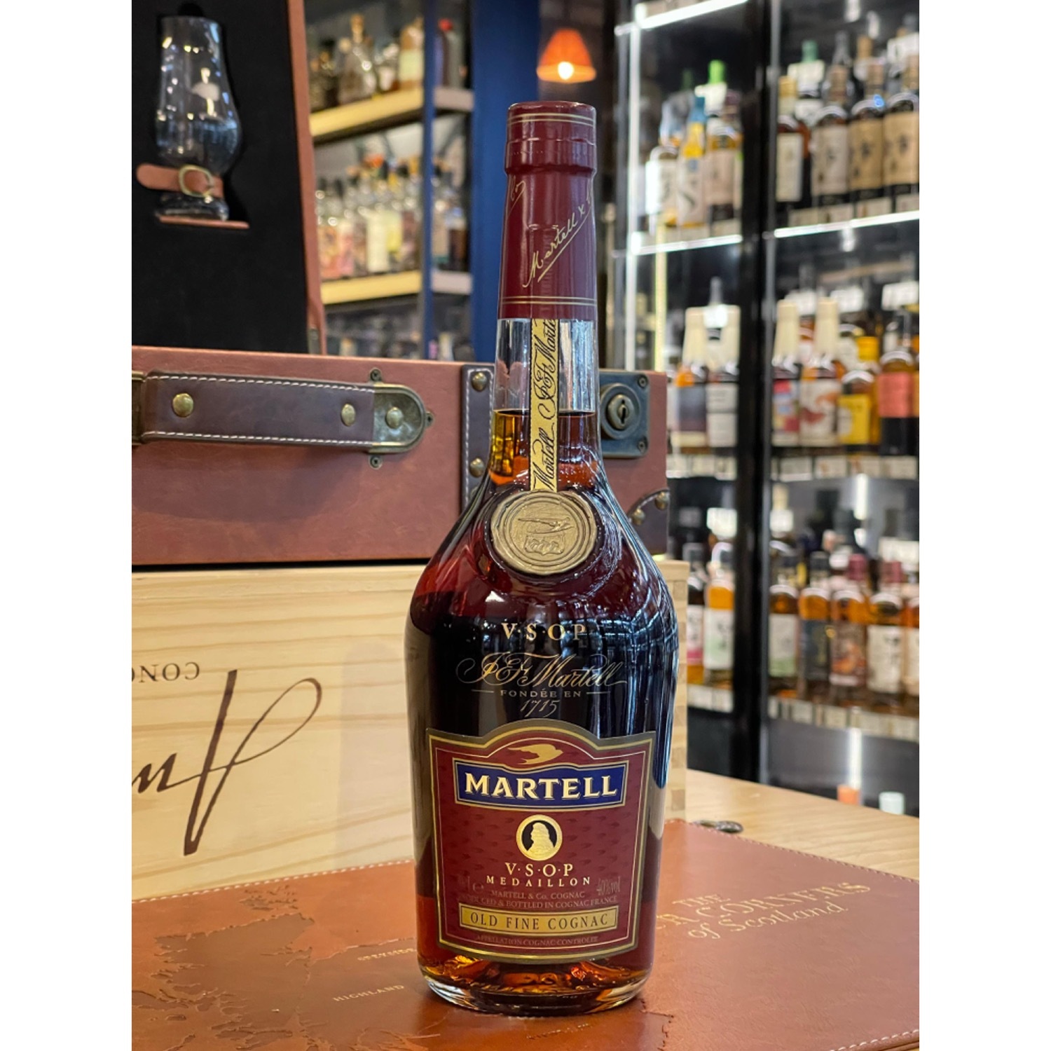 Martell VSOP Medaillon Old Fine Cognac 1715 (Red short)