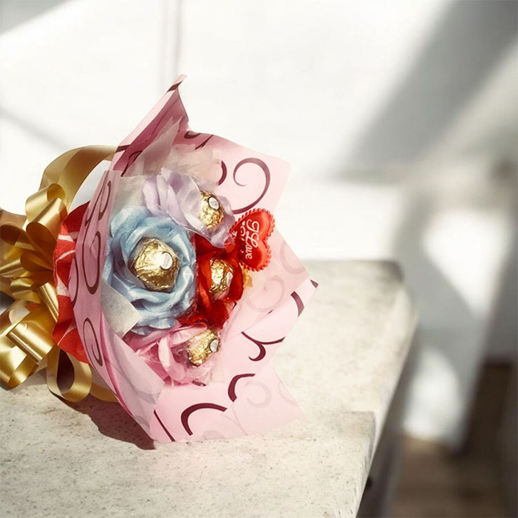 5朵8朵金莎小花束迷你花束,5 or 8 stalks ferreo rocher Mini Bouquet