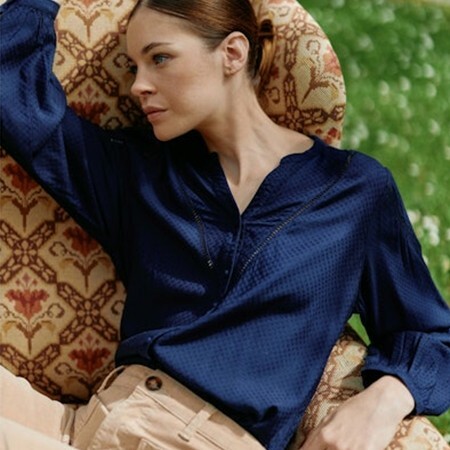 1LP0322-100 LA PETITE ETOILE Blouse Col V Marine #BRINA-B102421V0A (C-EU-E)