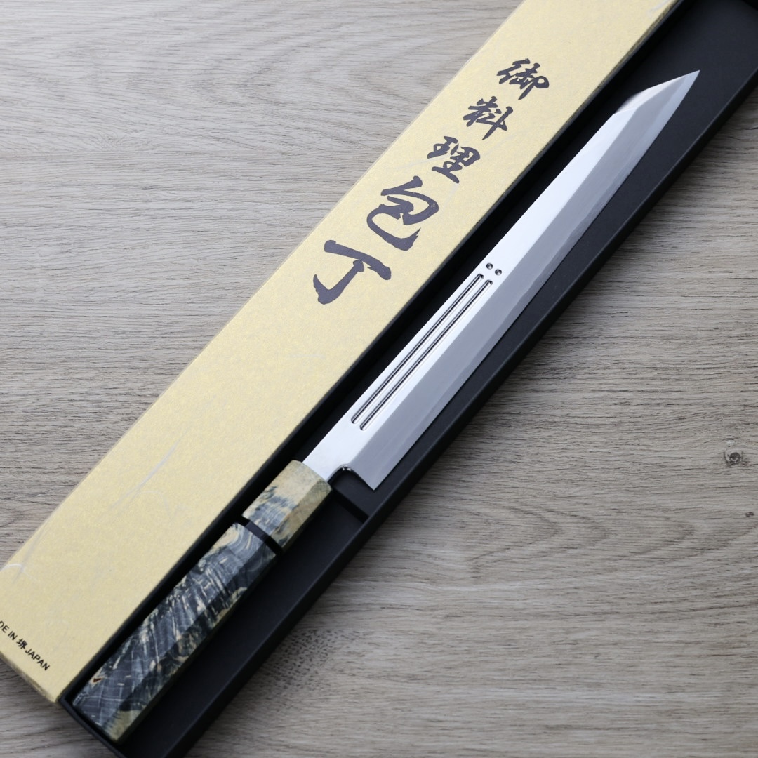 山脇刃物/鄉右馬允義弘 切付柳刃 270mm 銀三綱 鏡面血流