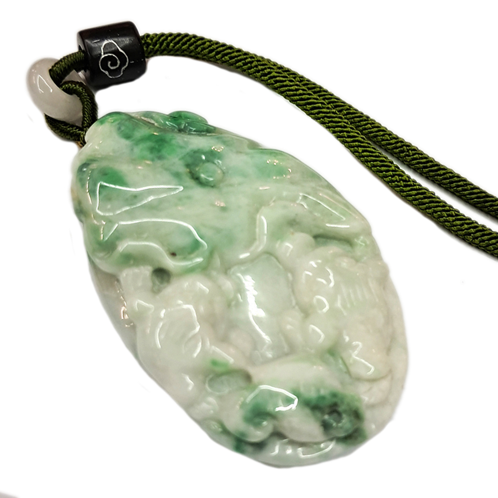 招財金蟾{緬甸玉白底青滿綠}中國結項鍊【十方】135629