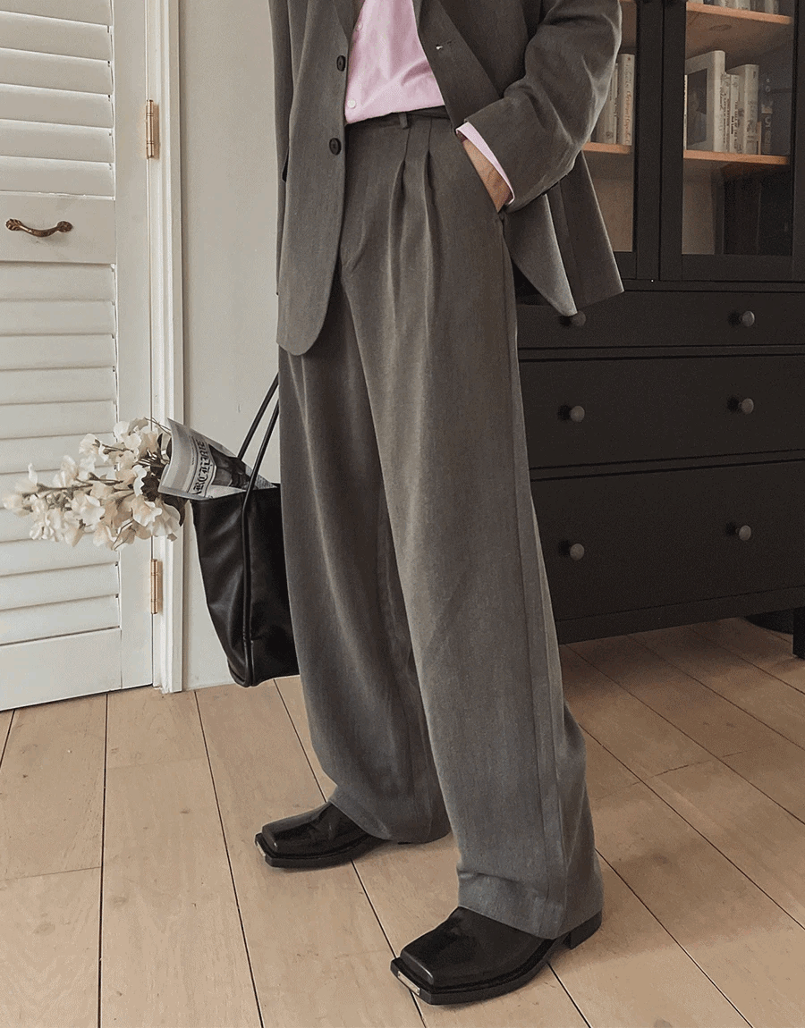寬鬆雙褶闊腿西裝褲
