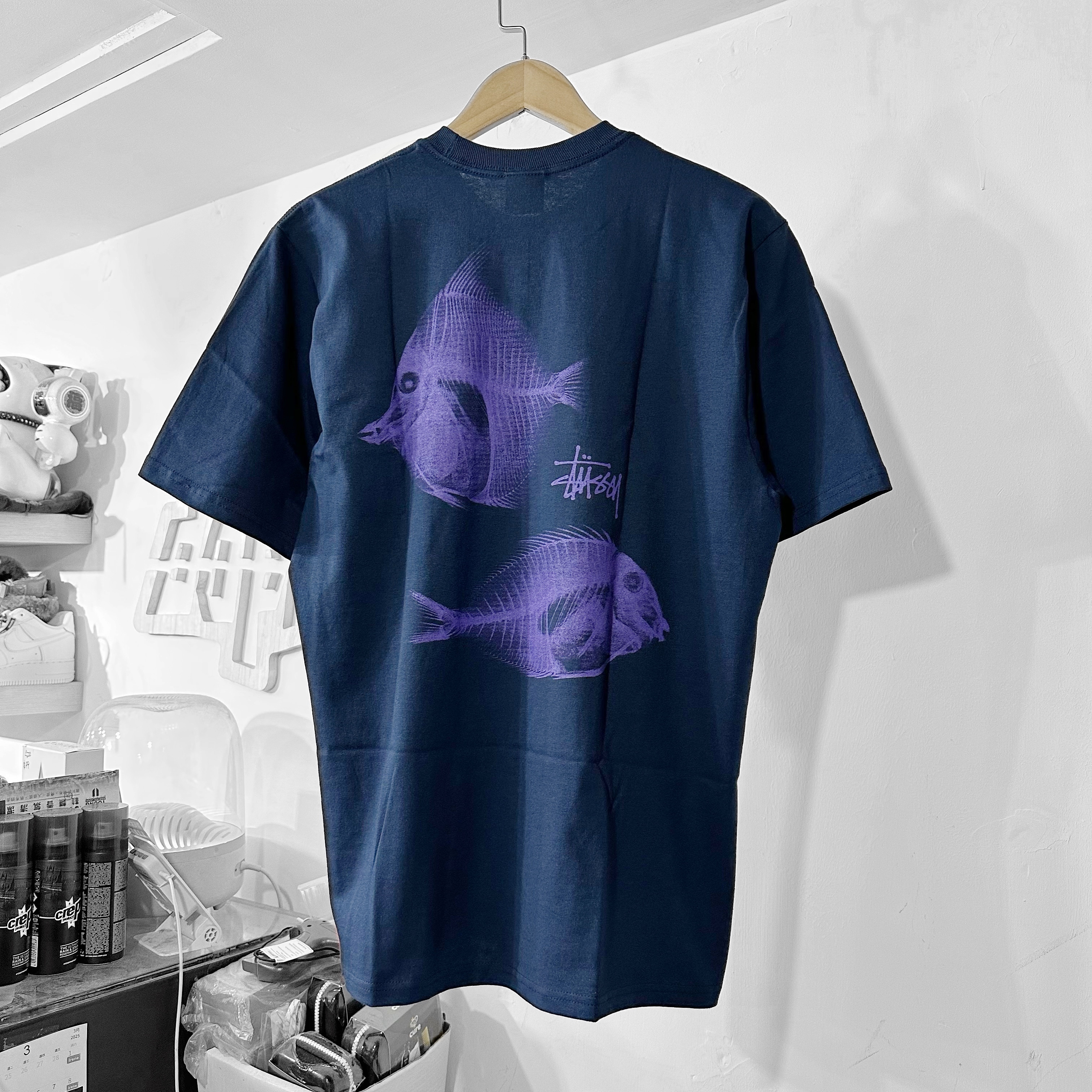 STUSSY X-RAY FISHIN TEE NAVY