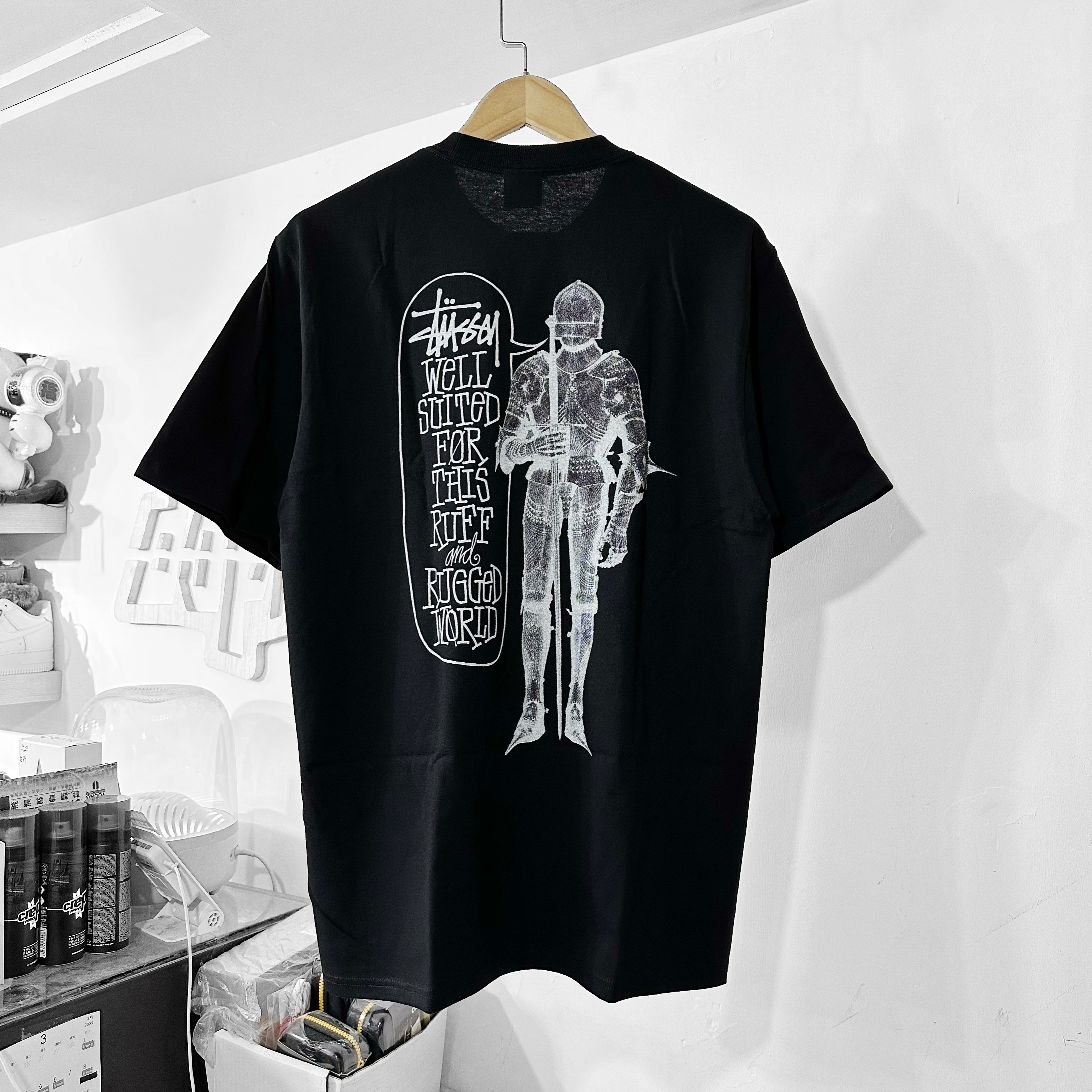 STUSSY WELL SUITED TEE BLACK