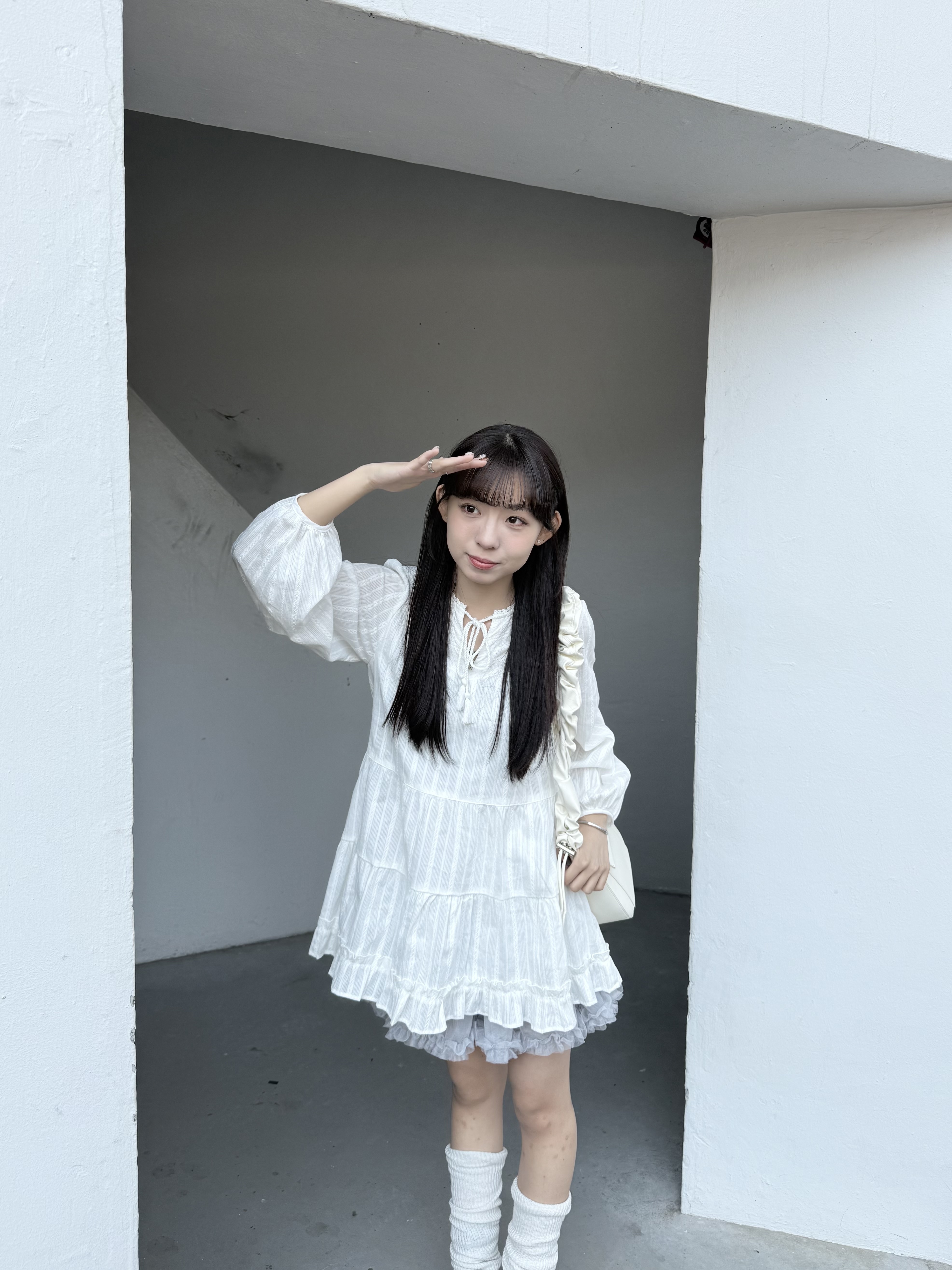 [兩色入] 流蘇暗紋ruffle尾短ops(White )