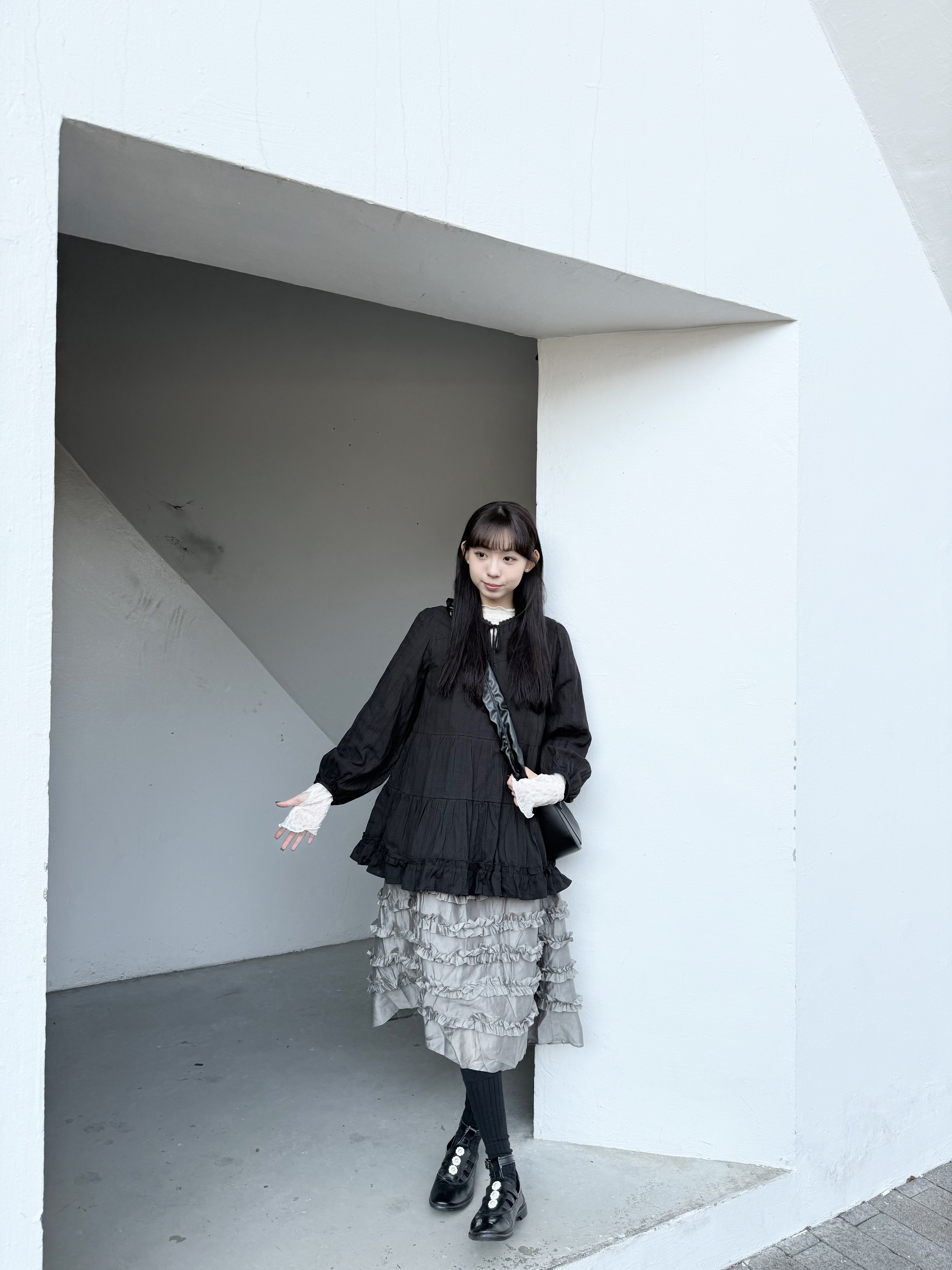 [兩色入] 流蘇暗紋ruffle尾短ops(Black)