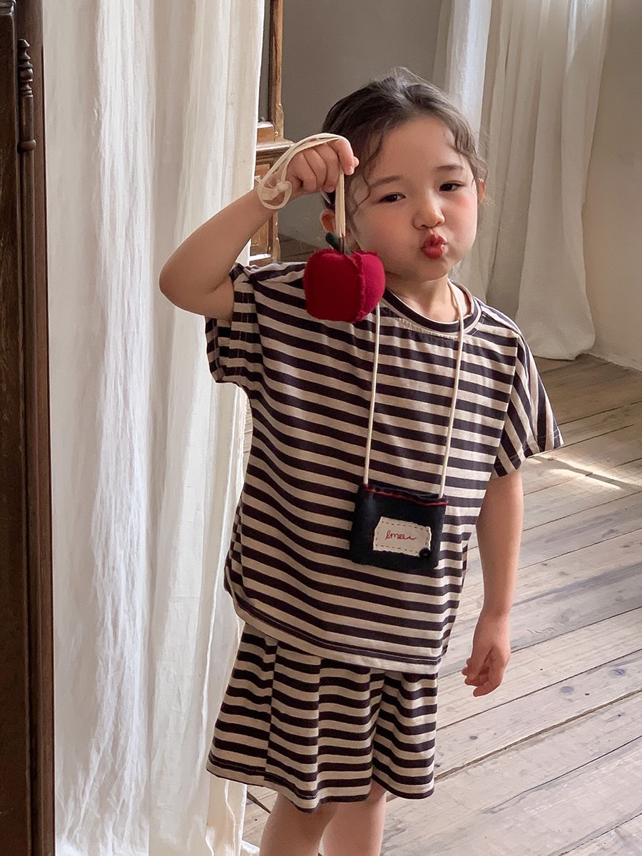 我的日常條紋套裝