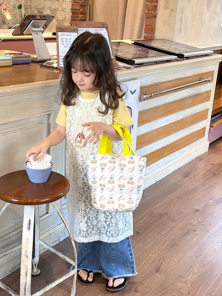 疊穿必備開衩蕾絲洋裝