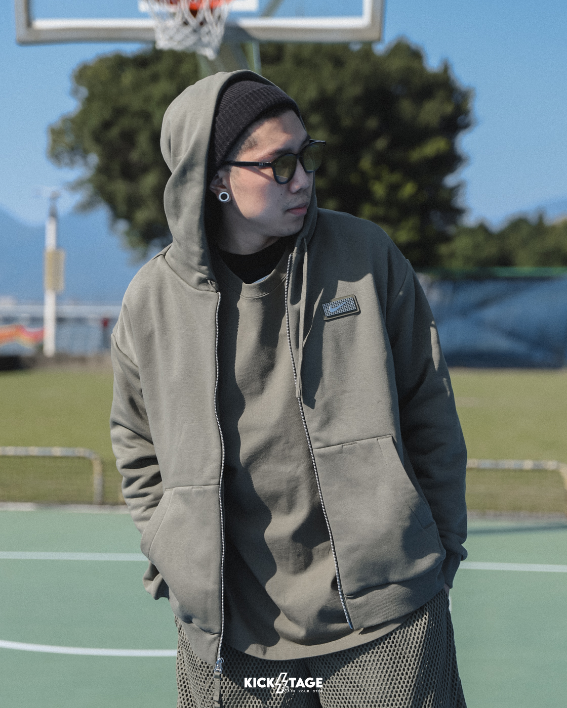 男款 NIKE DEVIN BOOKER THERMA-FIT FULL-ZIP HOODIE 軍綠 杏 拉鍊口袋 連帽外套【HJ3898】