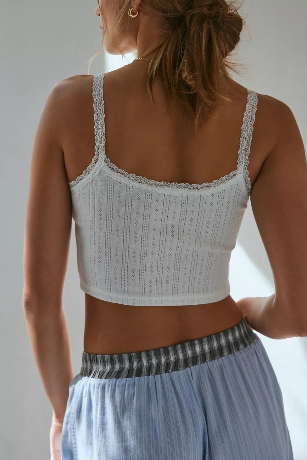 UO 蕾絲簍空短背心Out From Under Angie Pointelle Cami