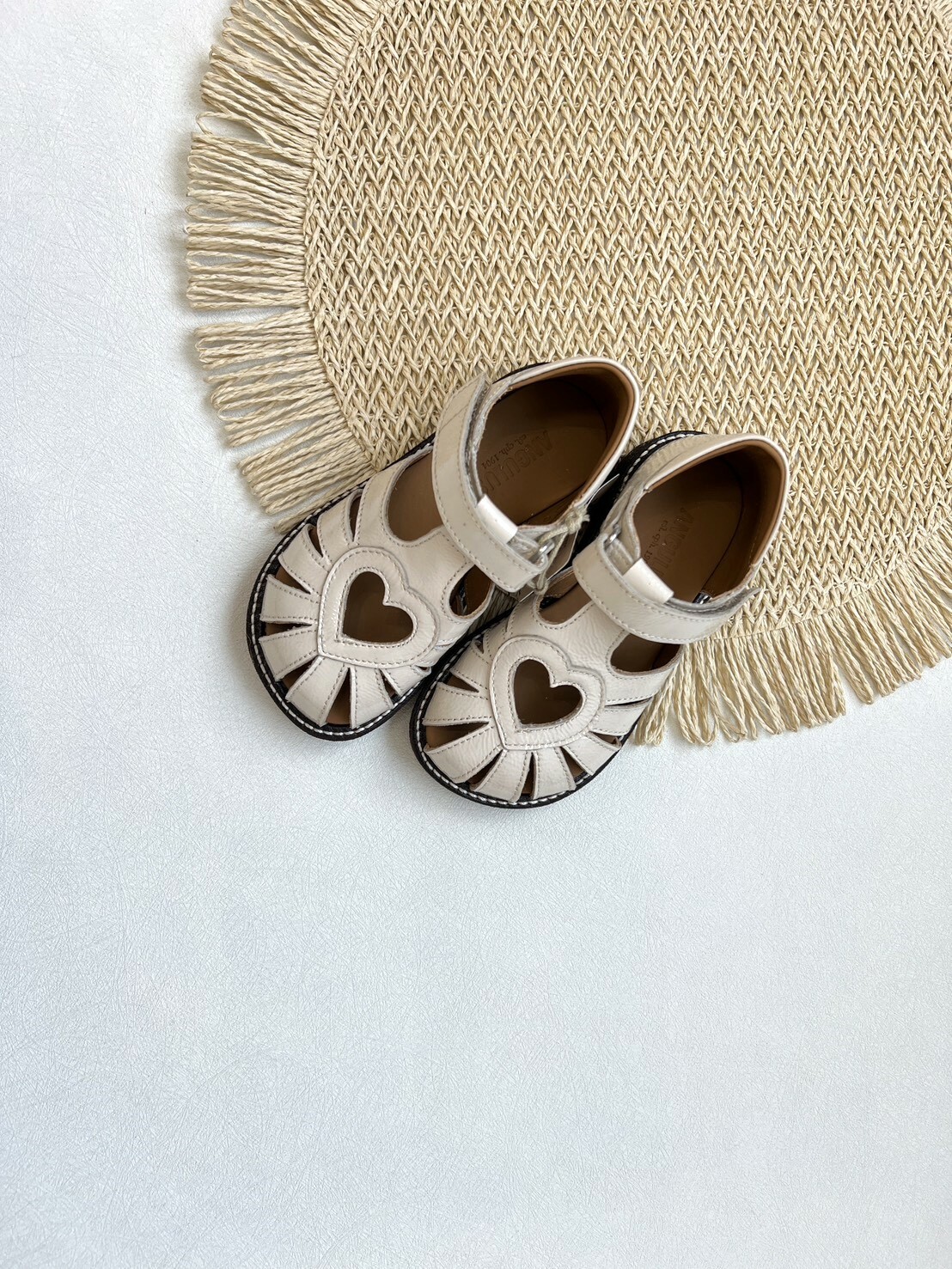 ANGULUS 皮革愛心涼鞋 Heart sandal-Buttermilk
