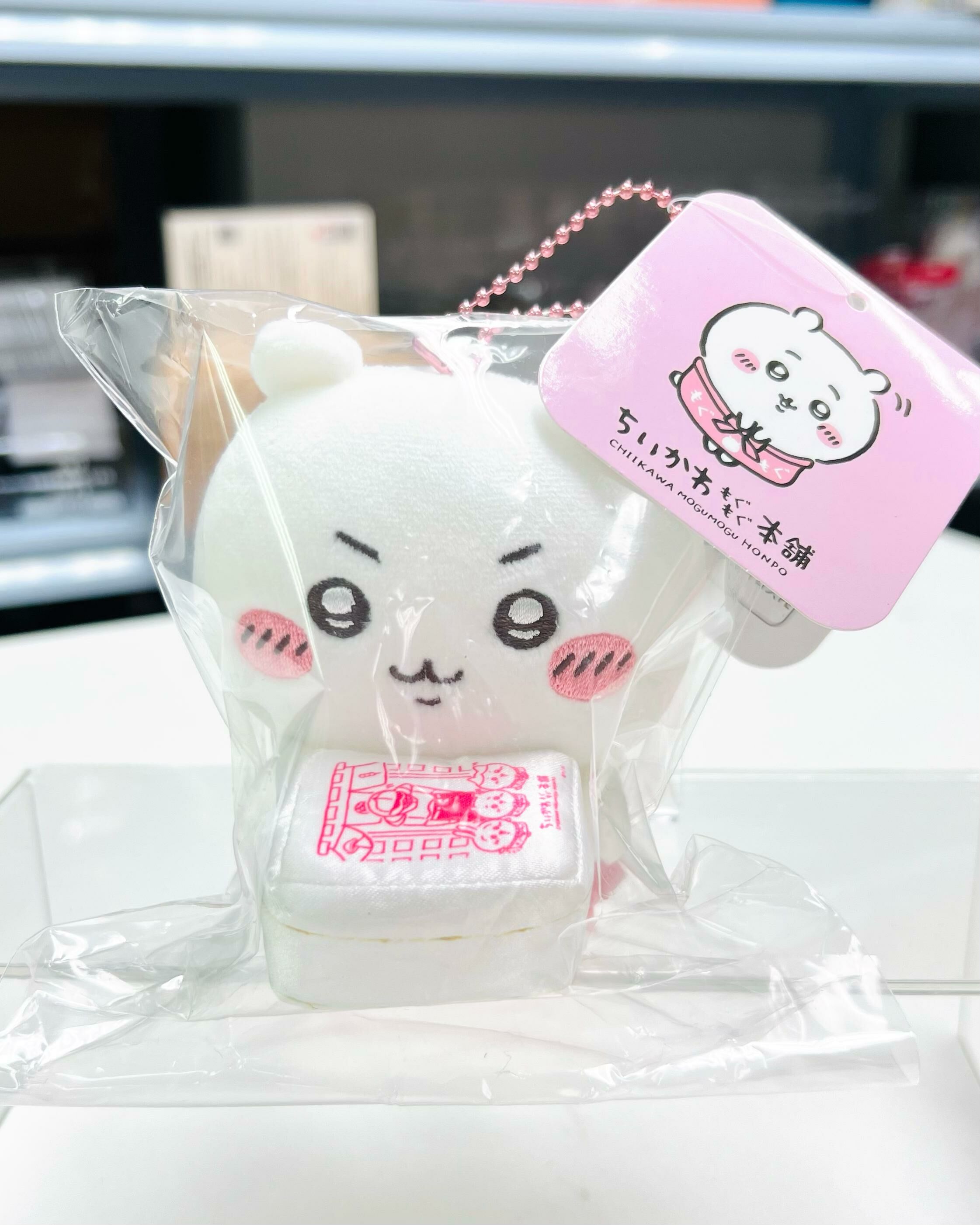 Chiikawa 伏見稻荷限定 Keychain (Store clerk Chiikawa)