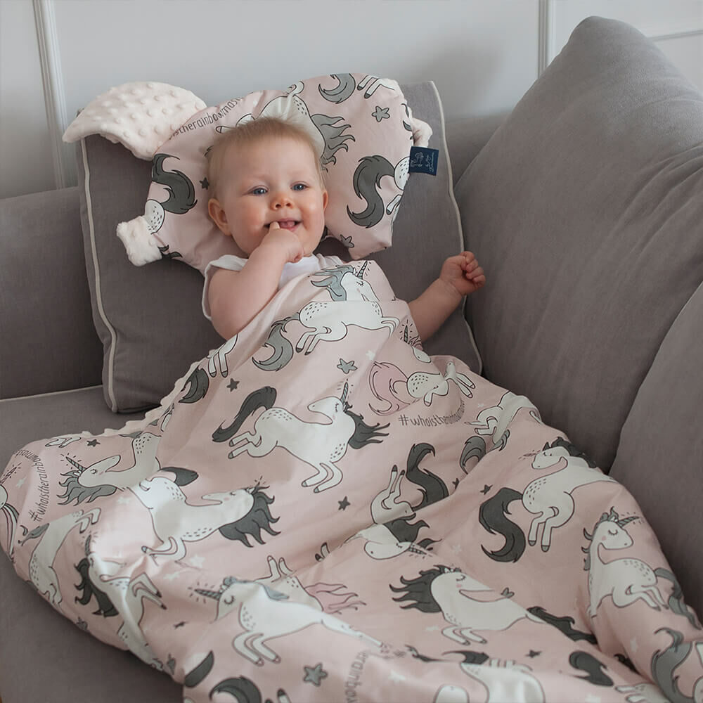 Gift DollBao 豆豆毯7號彌月禮盒 (暖膚豆豆毯標準款+豆豆小豬枕)｜多款可選