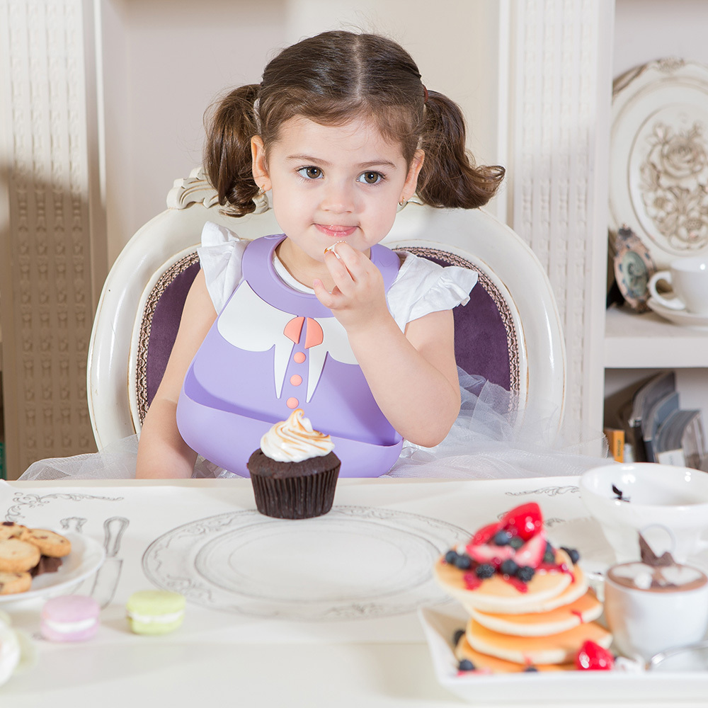 Gift DollBao 立體矽膠俏圍兜-彌月禮袋｜多款可選