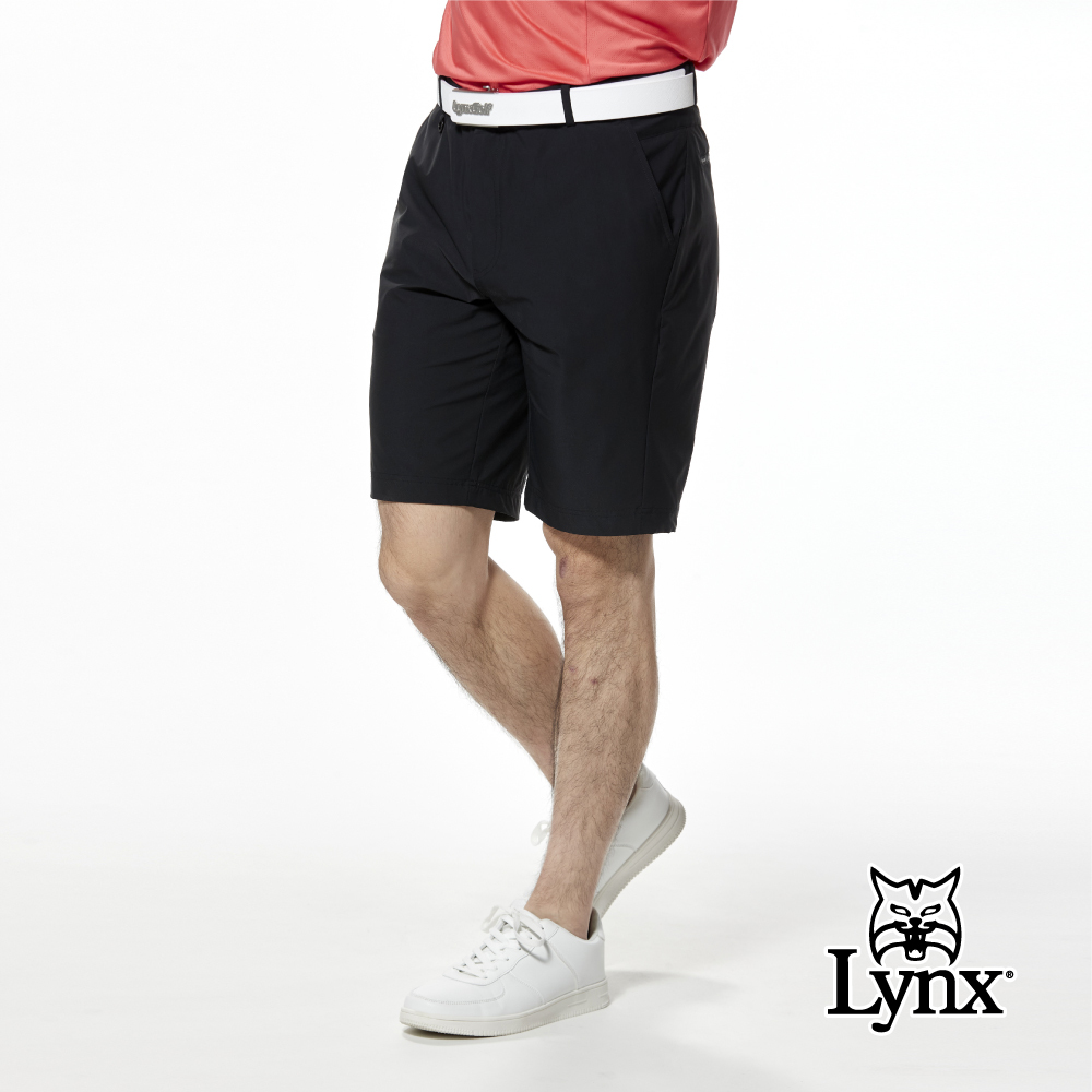 【Lynx Golf】吸汗速乾涼感壓紋織帶剪接拉鍊口袋平口休閒短褲
