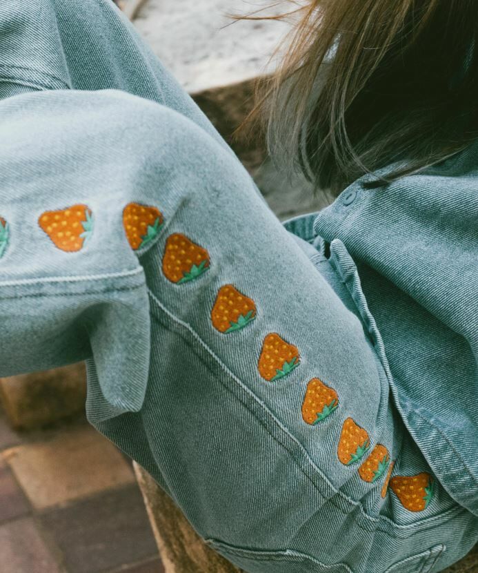 TINYCOTTONS 草莓牛仔褲 STRAWBERRIES EMBROIDERED JEANS