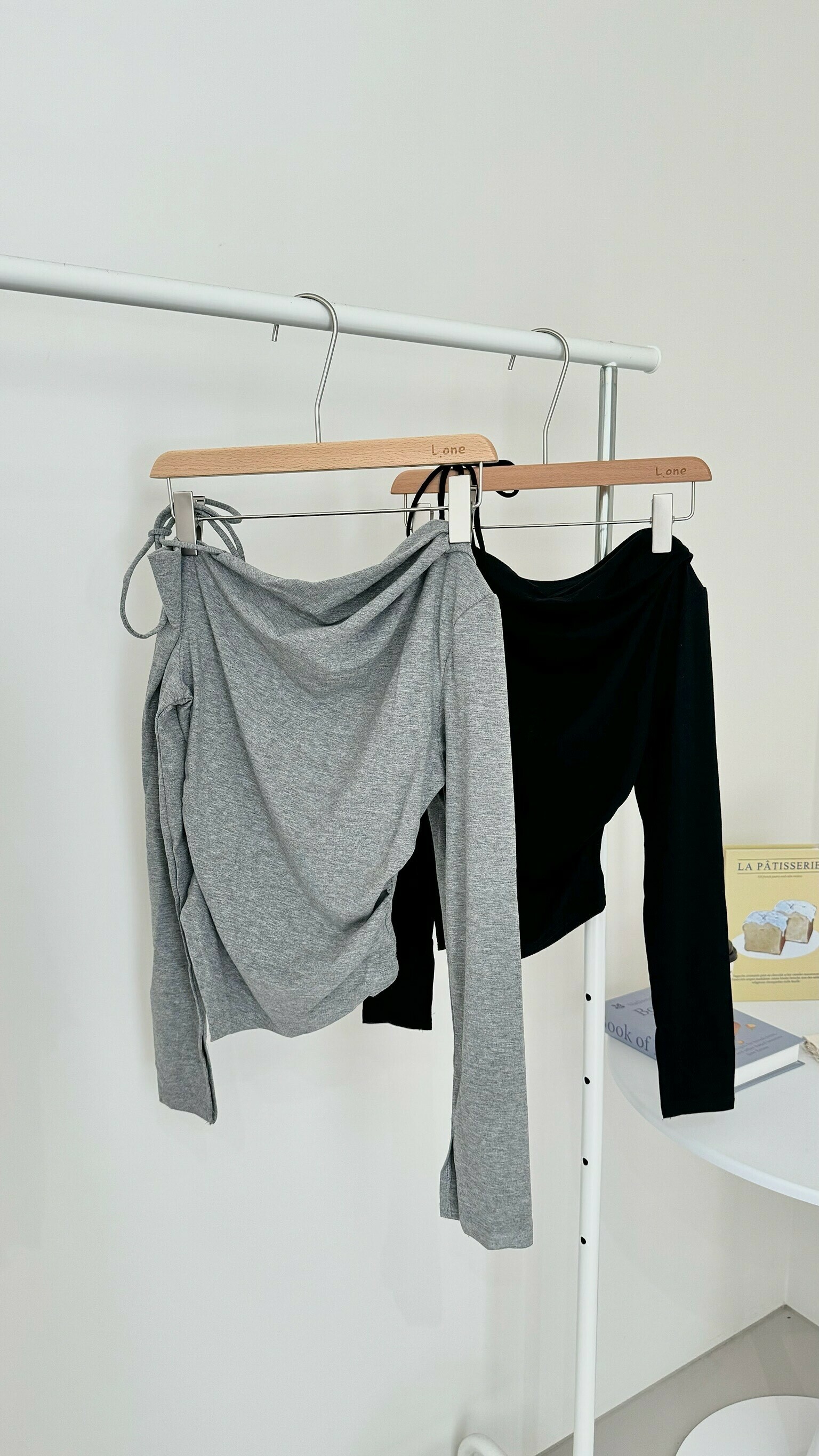 斜肩單邊綁帶長袖