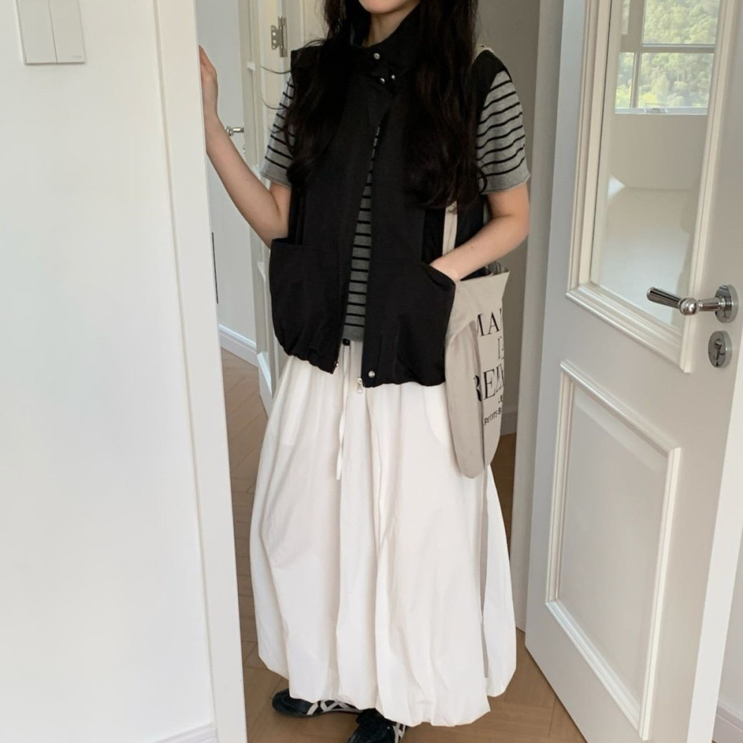 模特穿著#508 率性休閒立領背心黑色正面照