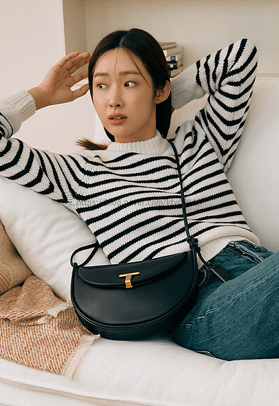 [JOY GRYSON] Traibeca SquareCrossbody 韓国ショルダーバッグ JOY GRYSON] Traibeca SquareCrossbody 韓国ショルダーバッグ