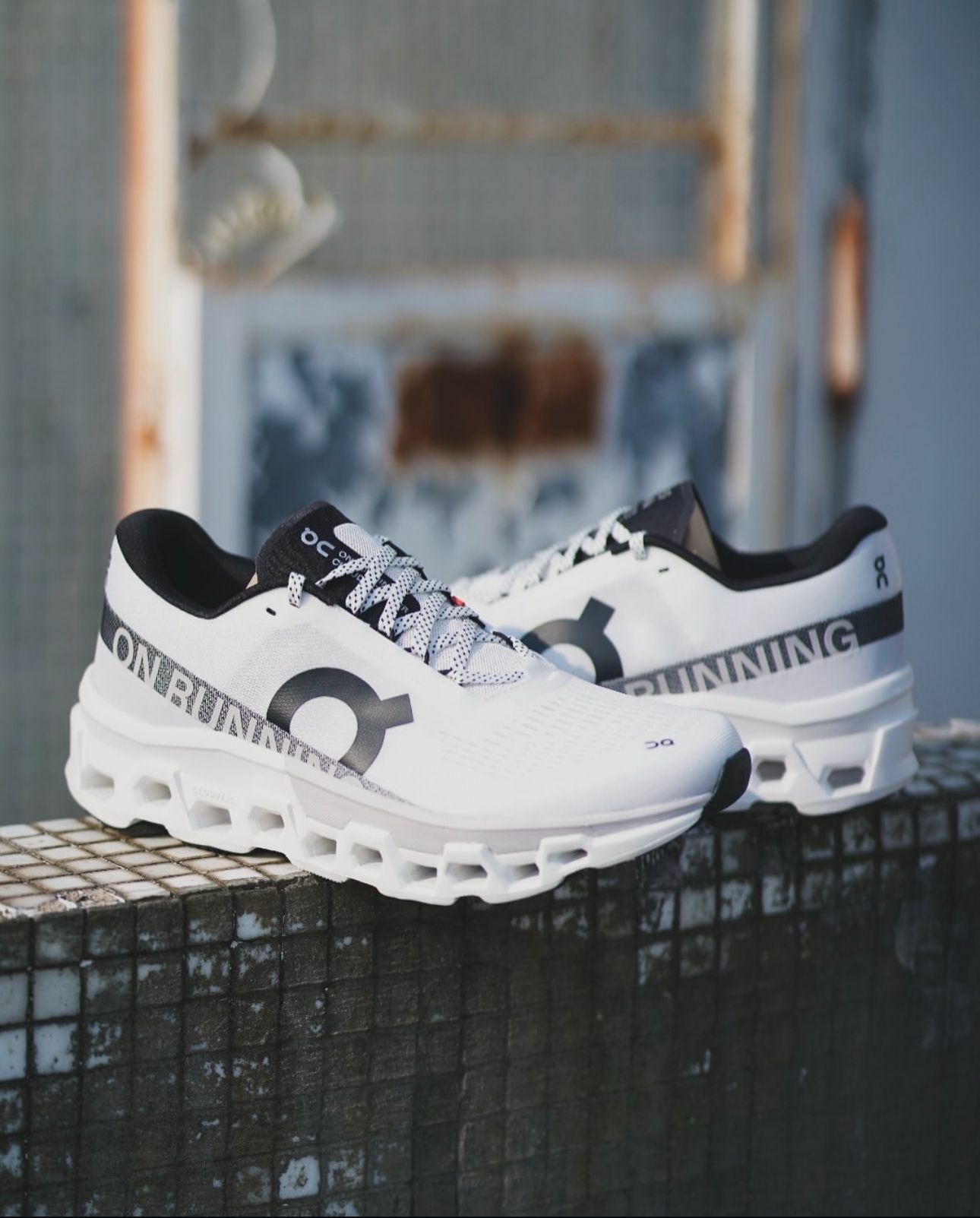 現貨| ON Cloudmonster 2 White/Frost