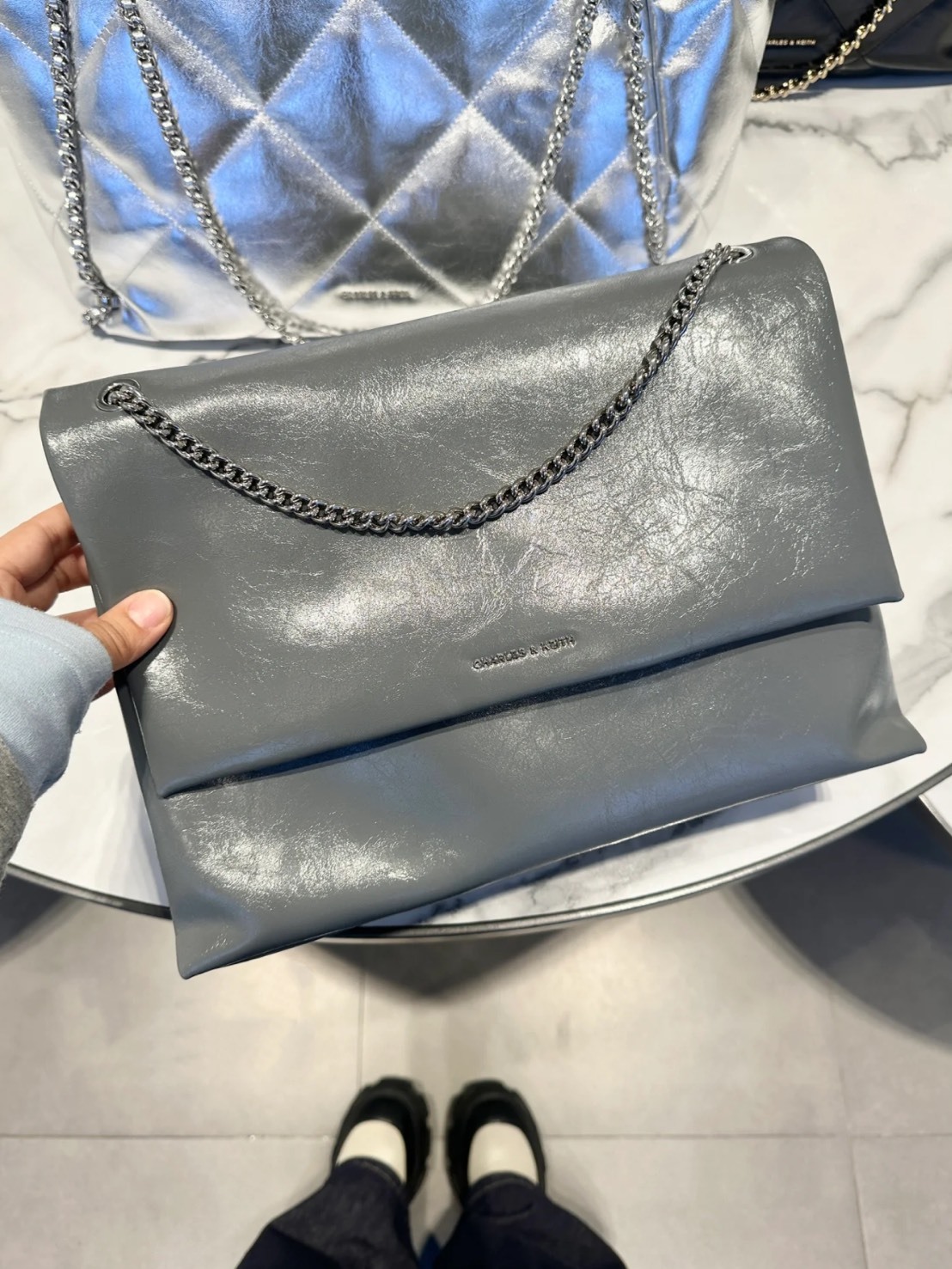 CHARLES & KEITH 小CK 大容量 郵差包 CK2-20271514