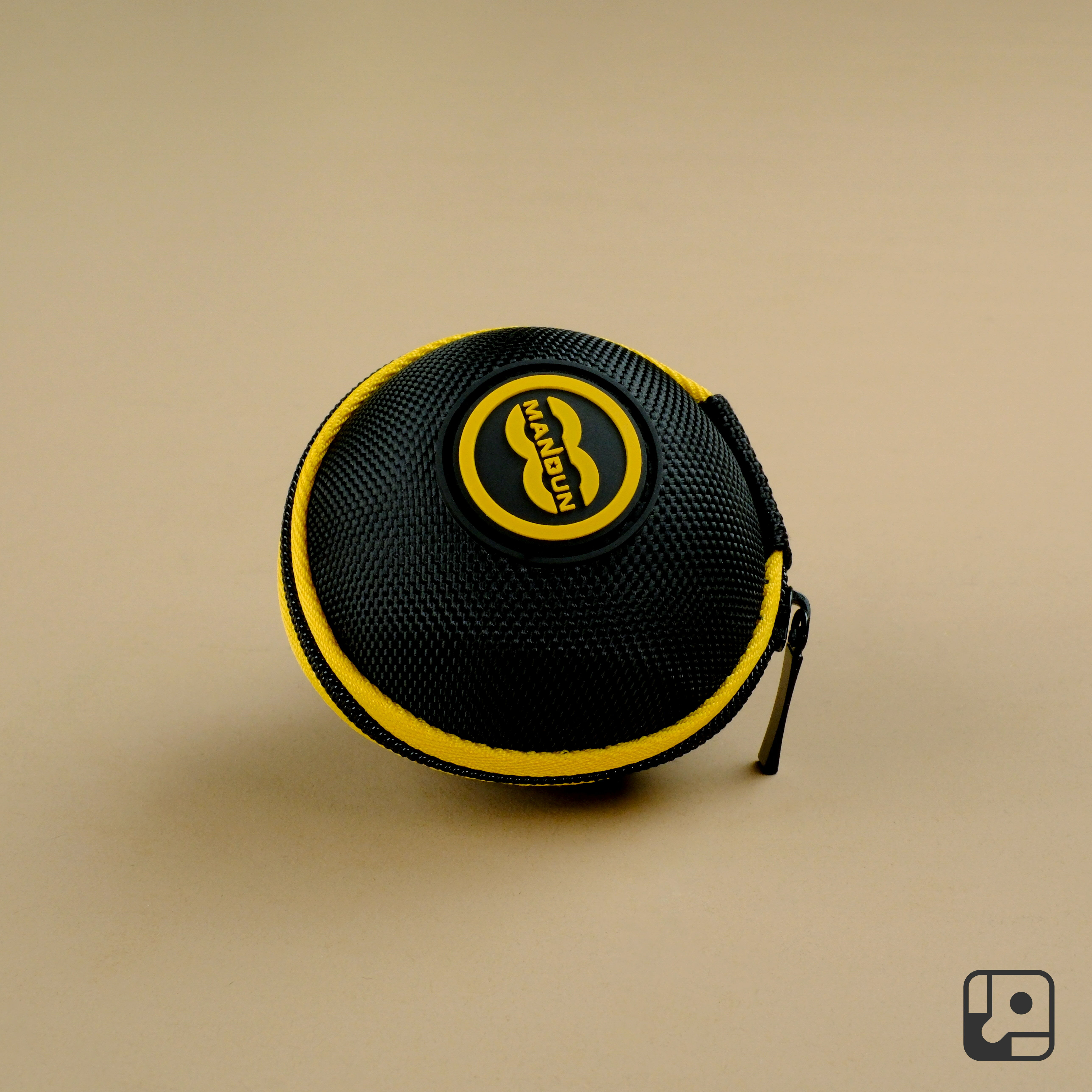 Mandun Cue Ball Carry Case