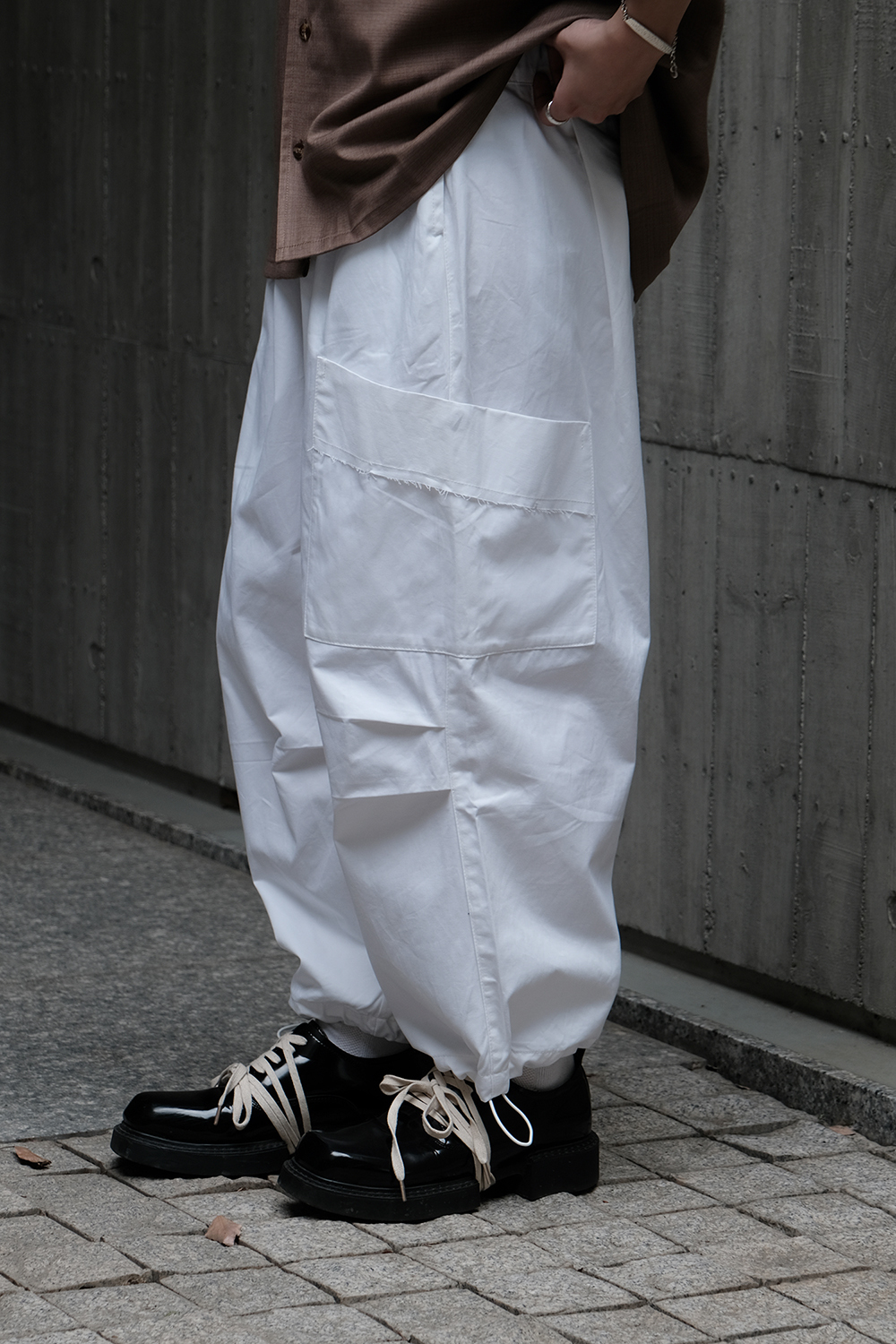 Nurari 口袋氣球長褲 白 24 S/S Civ. patch pocket cargo pants