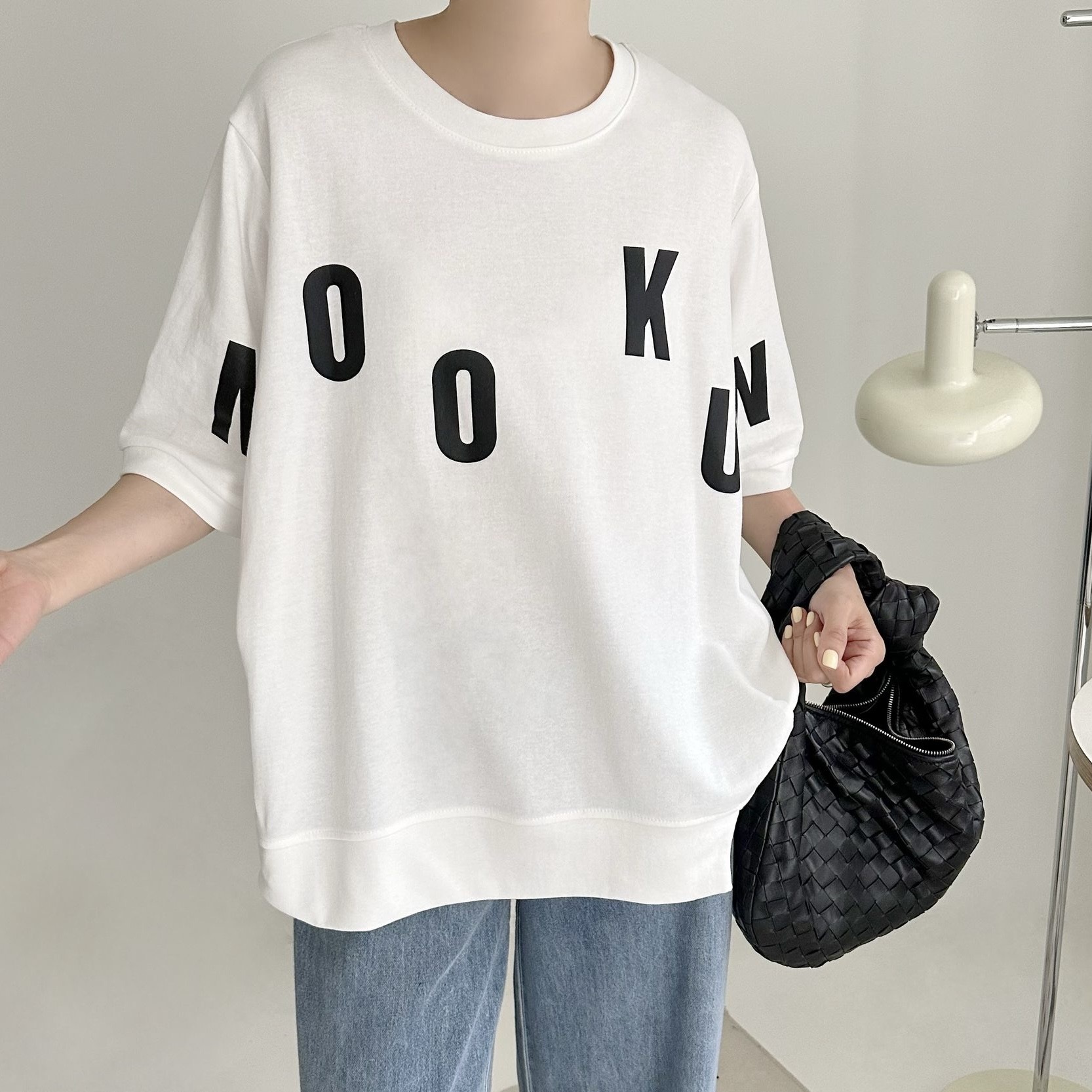 【BONNIE】寛鬆款英文字TOP (E26-E31)