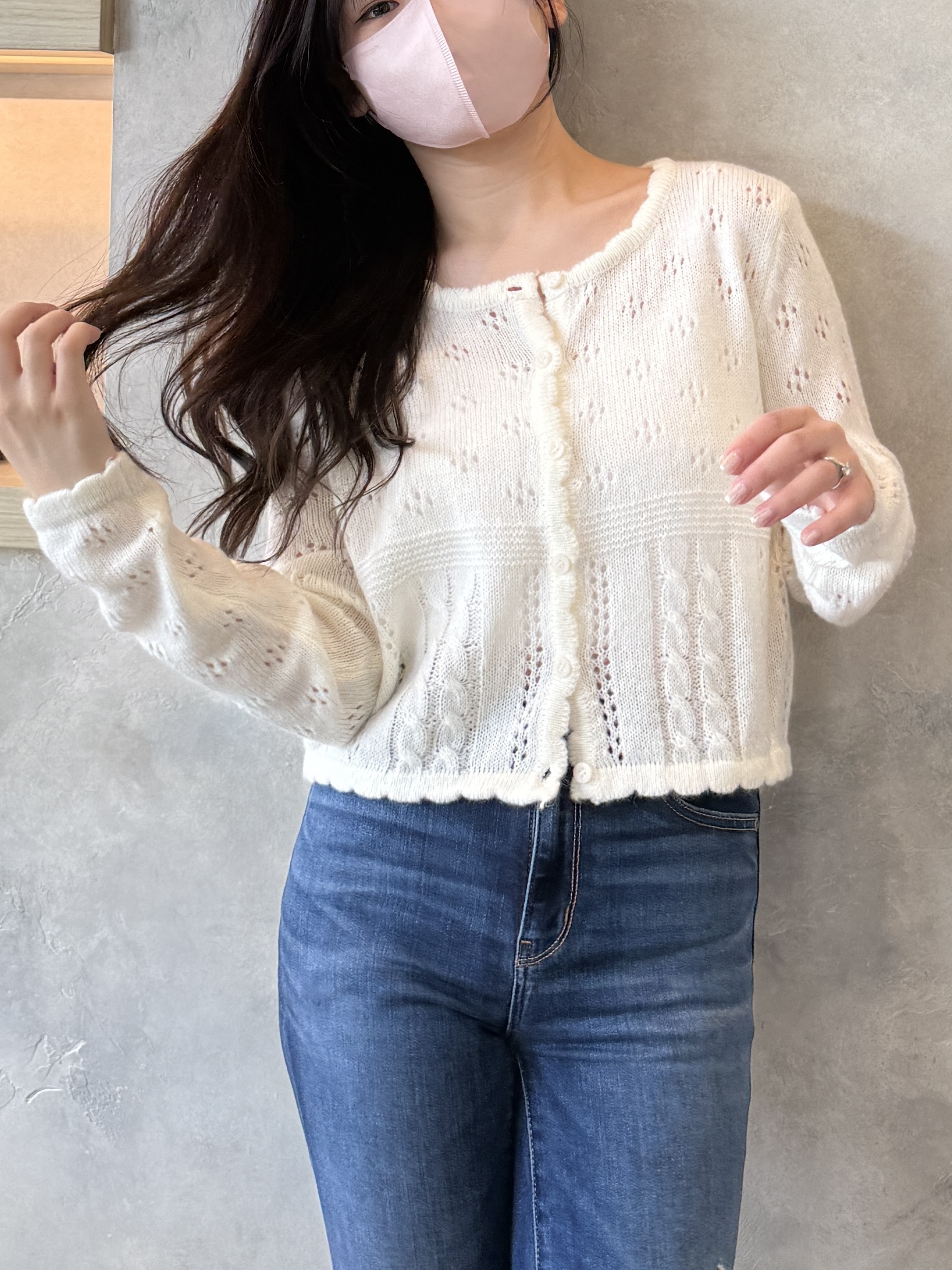 小木耳邊～法式溫柔鏤空針織上衣 //兩色入