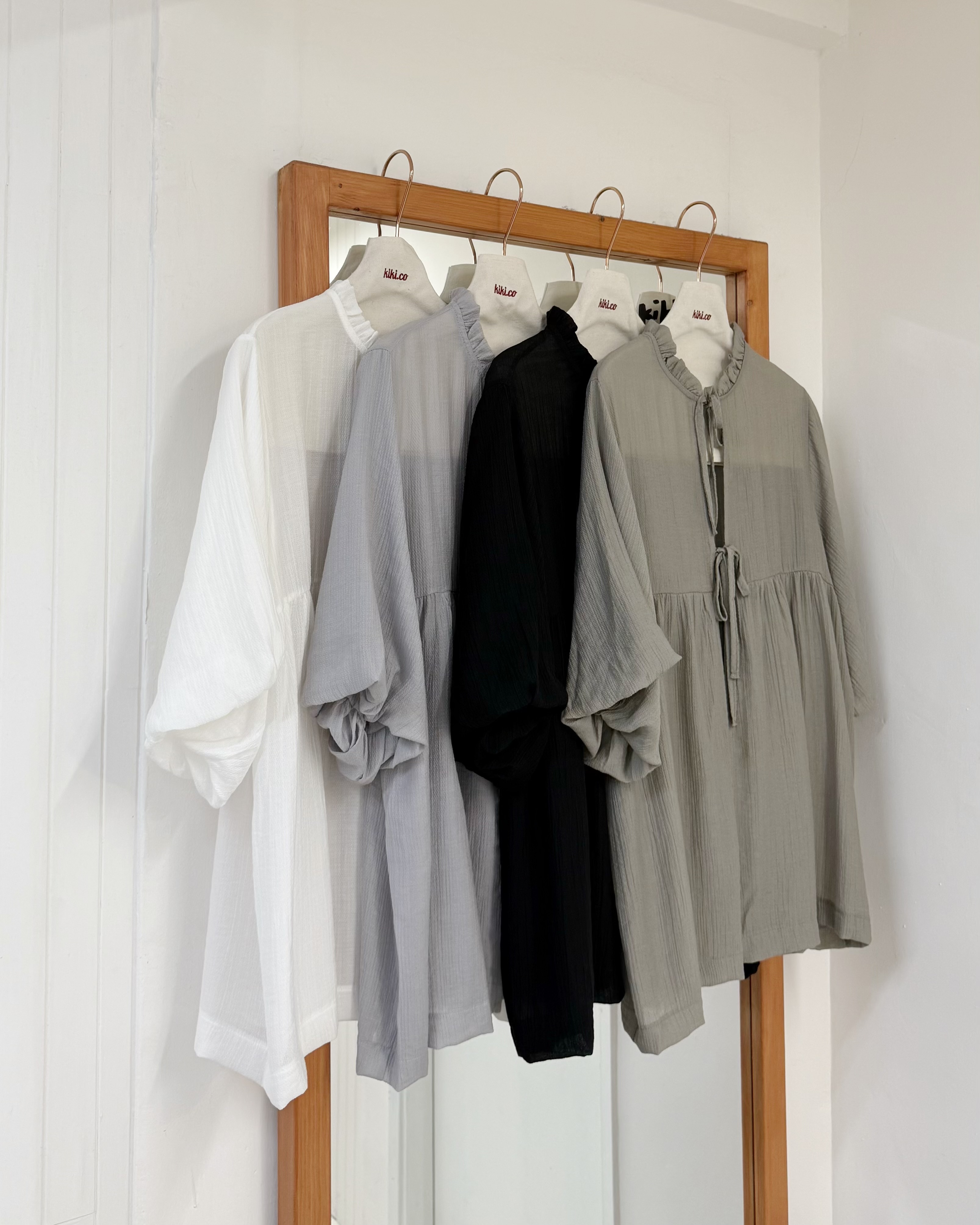 Ruffle領綁結泡袖外搭