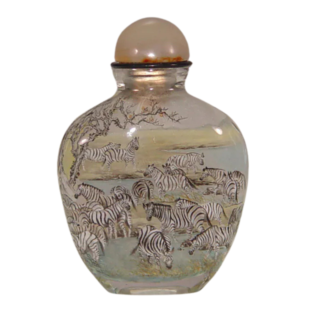 斑馬鼻煙壺 精工薄胎詮釋野性與優雅