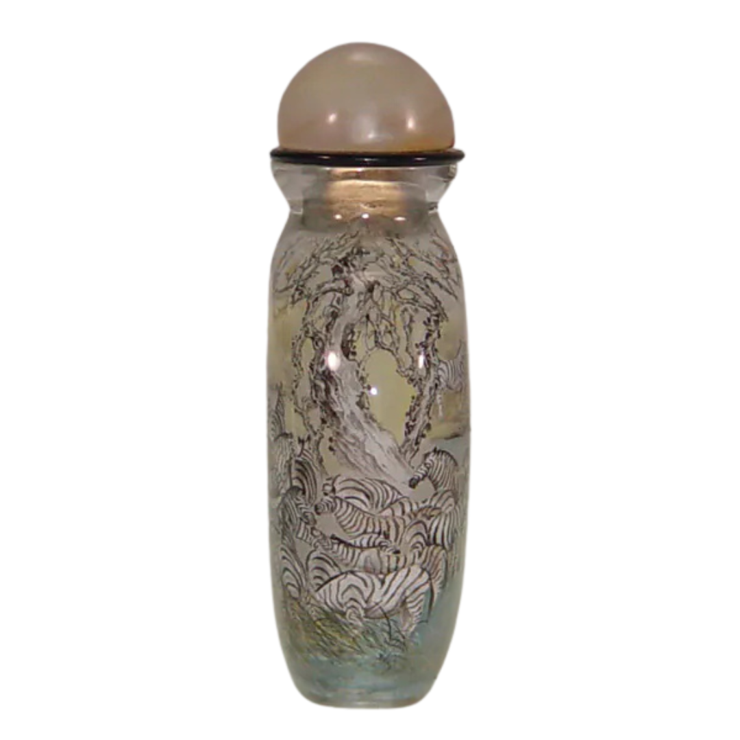 斑馬鼻煙壺 精工薄胎詮釋野性與優雅