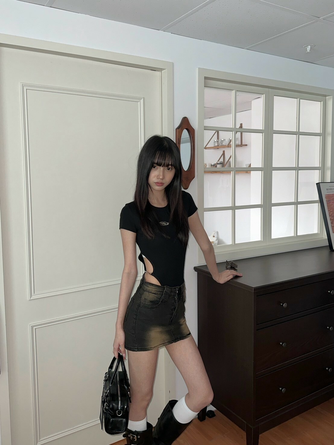 辣妹基礎款🤲🏻側邊金屬鎖扣連體短袖上衣2colors