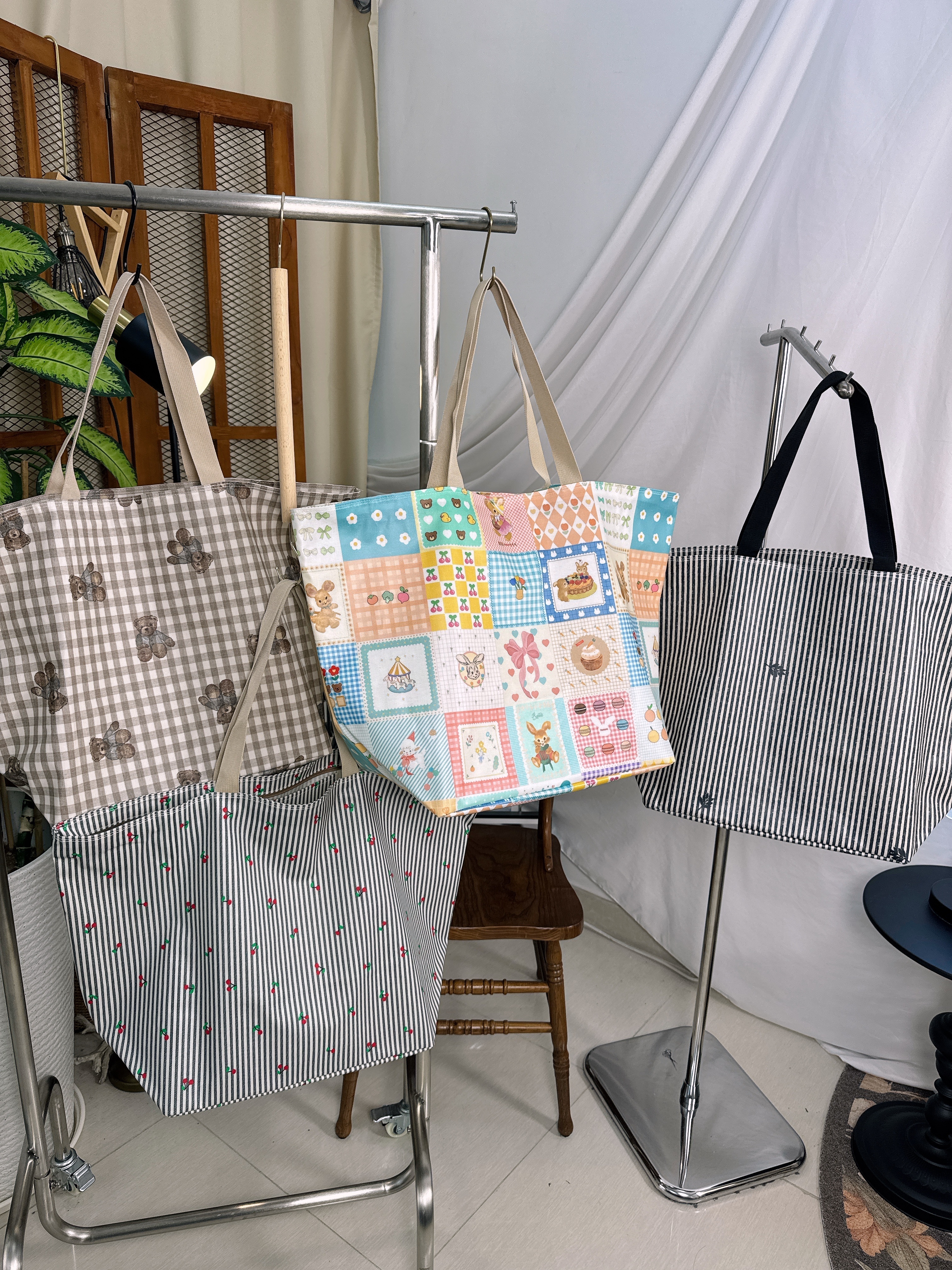 "非常適合戶外用 "冼水沙灘袋【因SUMMER SALE訂單較多，需要7-10個工作天才安排出貨】(不設退換)