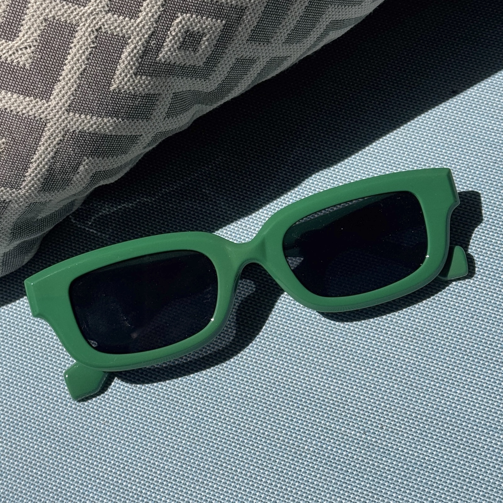 美式墨綠窄框墨鏡