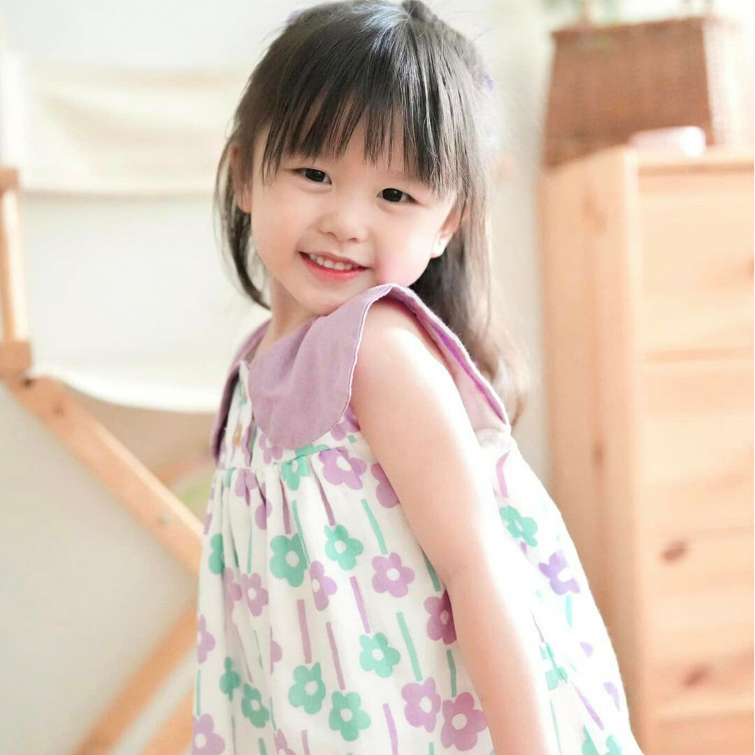 泰國-優雅小花翻領洋裝