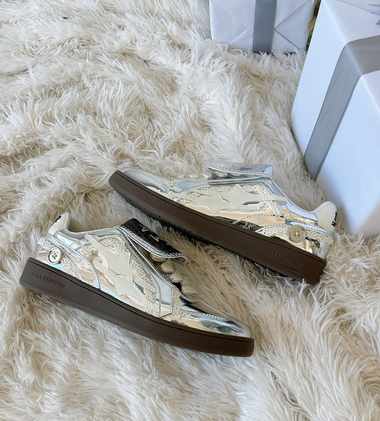 【Luxury】再次補貨 明星同款 Killwinner 德訓鞋 平替款 銀色 反光鏡面鞋 漆皮 亮面鞋 百搭款