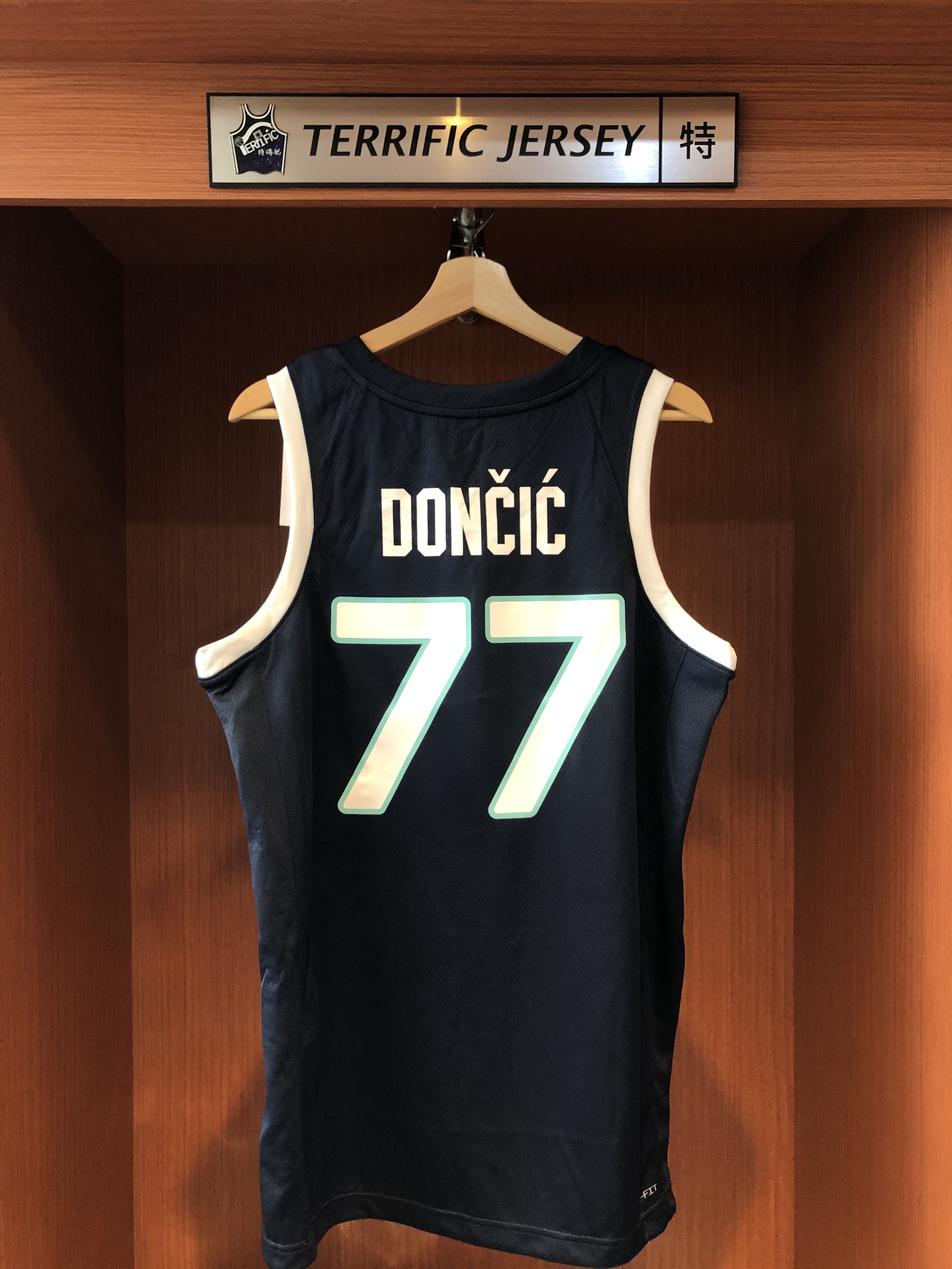 NBA球衣 Luka Doncic 斯洛維尼亞深藍 Jordan Swingman 球迷版 熱轉印 全新