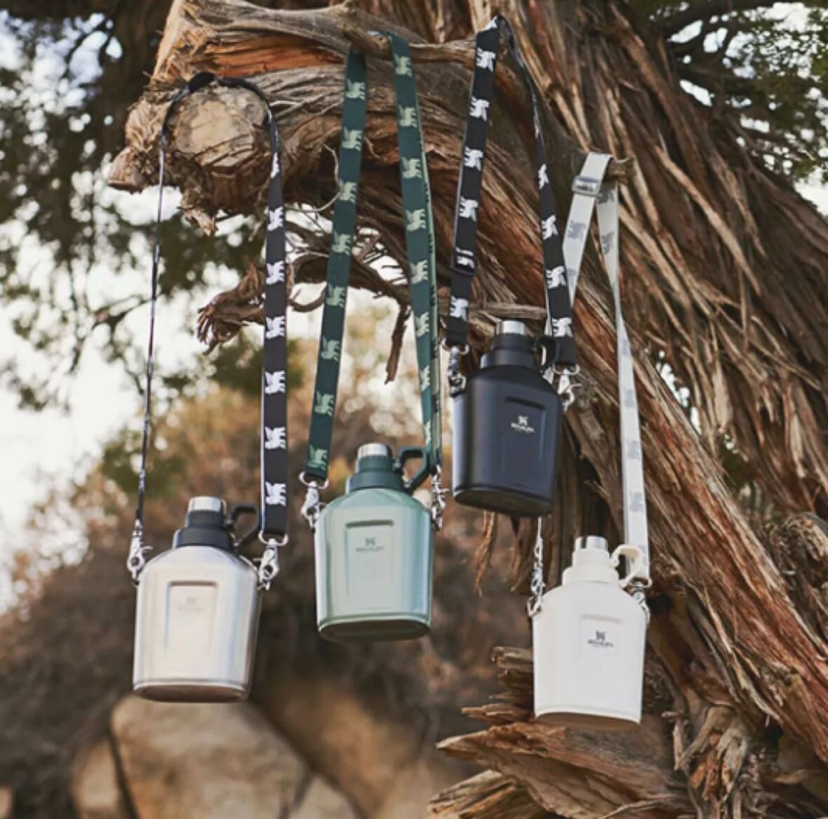 【預購】G032487 Stanley 超級保溫連滿logo孭帶（1000ml)