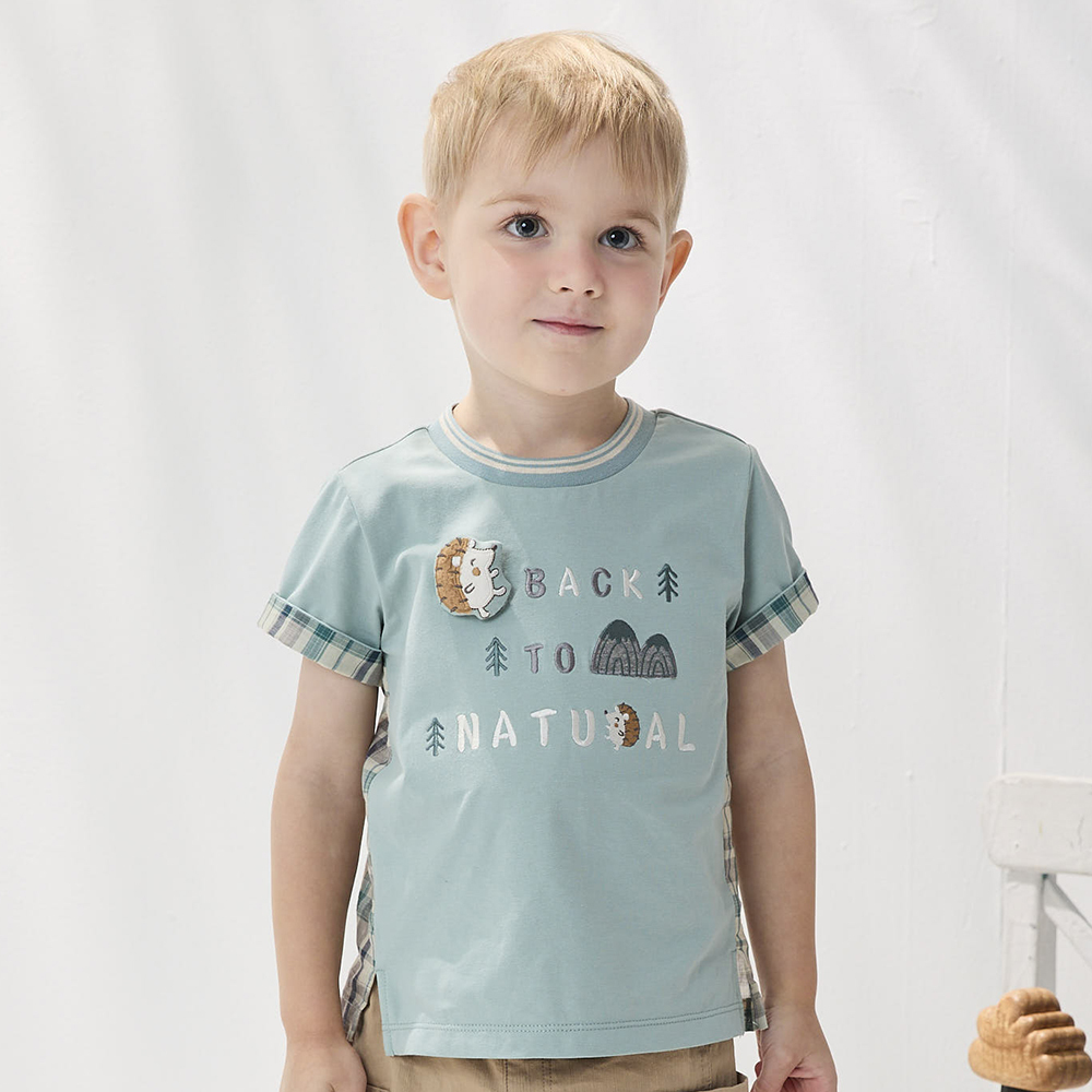 PIPPY清新格紋小刺蝟趣森林刺繡棉質彈性短袖上衣 灰綠