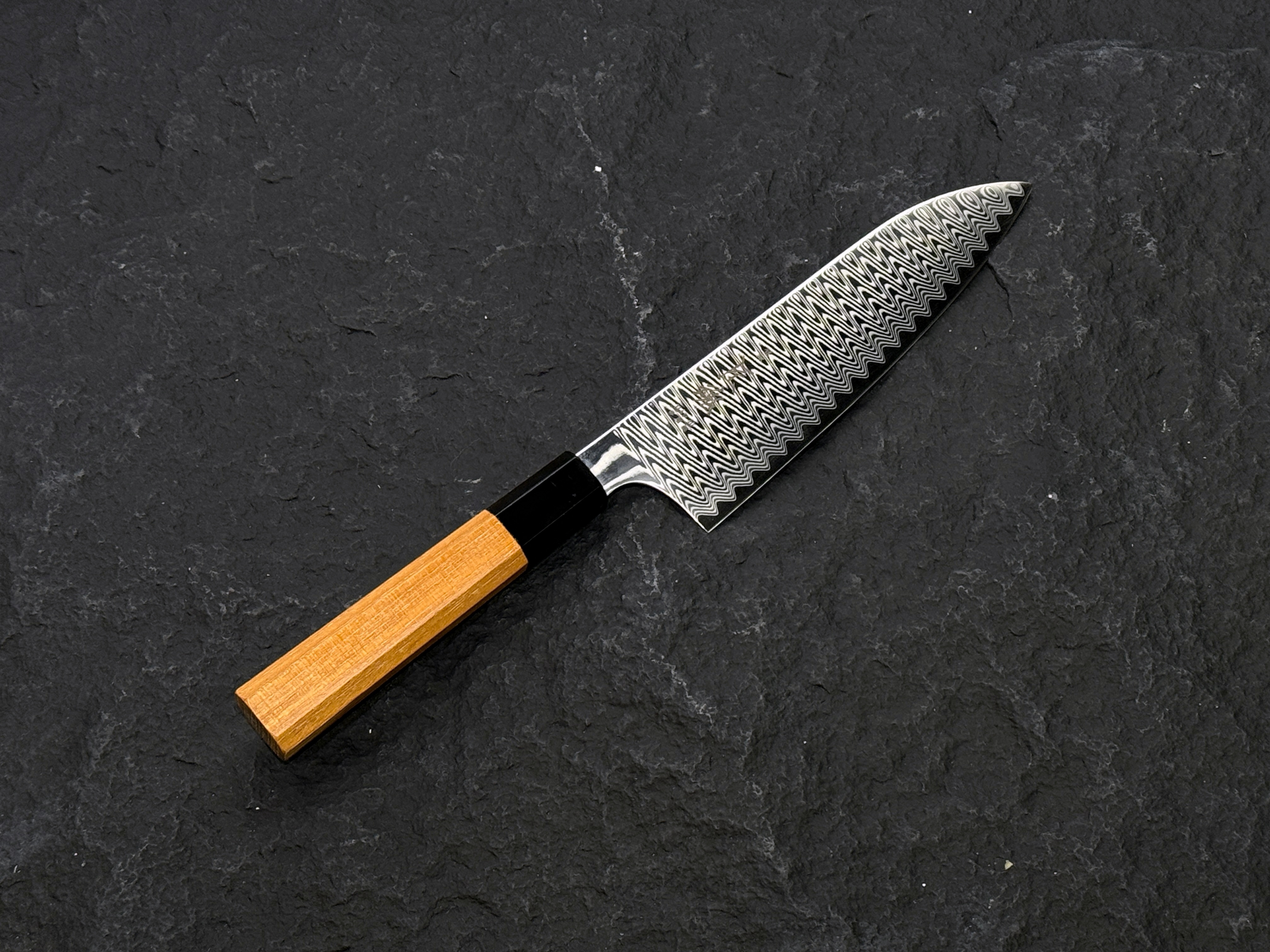 匠魂 「羽」 HAP40 大馬士革鋼 三德 柚木柄