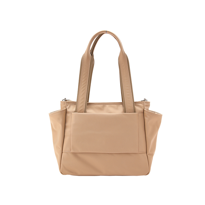 VOYAGE Nylon Tote