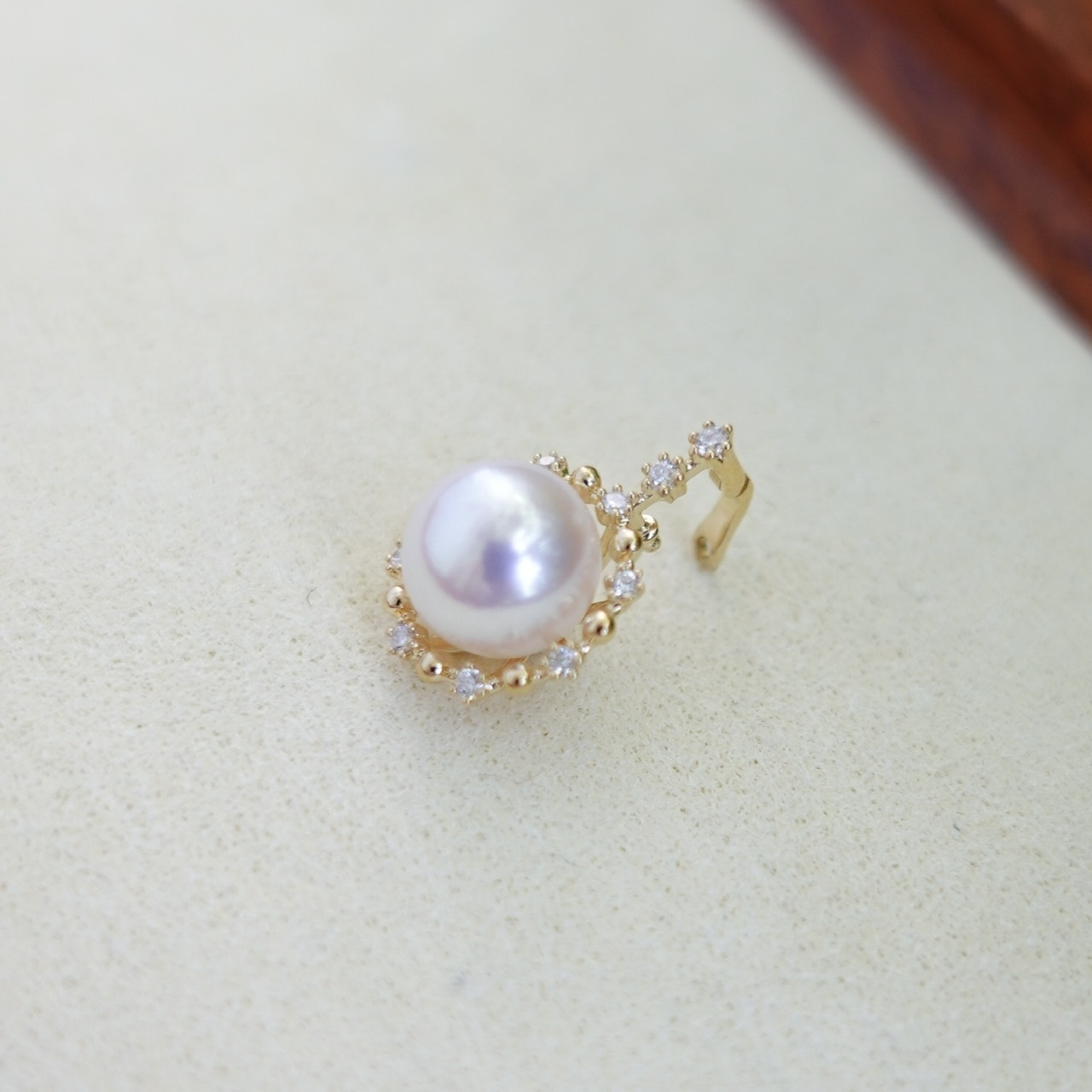 甜甜圈 - 18K金鑽石日本Akoya珍珠開口吊墜 (8-8.5mm)