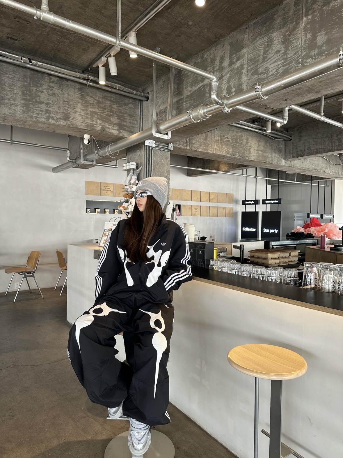 <快速出貨>Adidas Originals x OFFGOD 聯名夾克外套