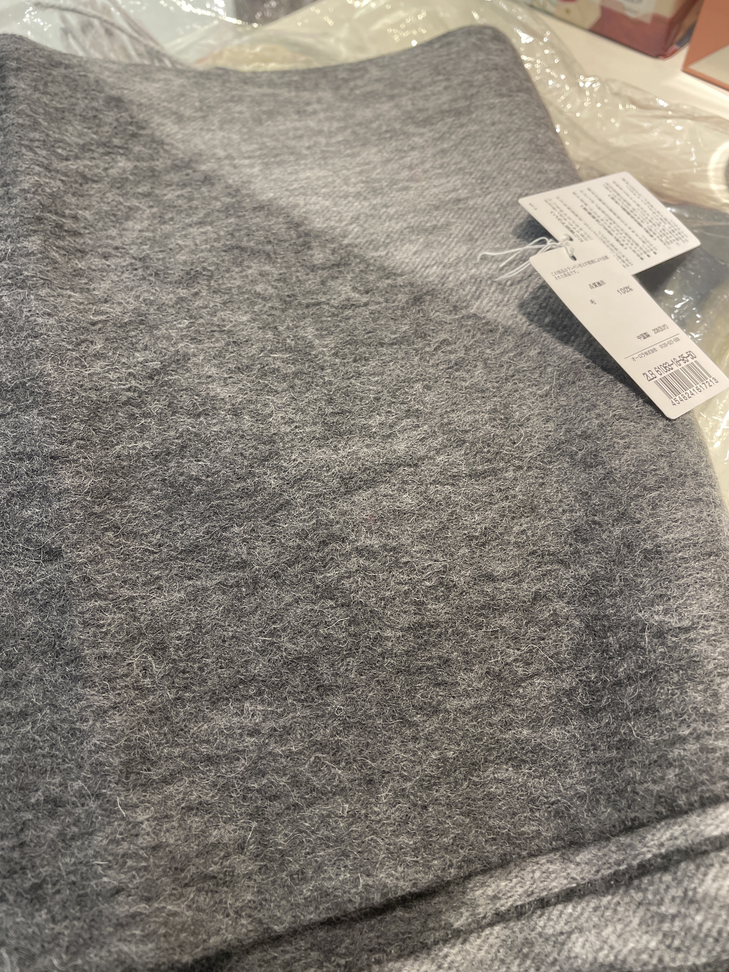 Lanvin 深淺灰拼色scarf ( 100%毛)