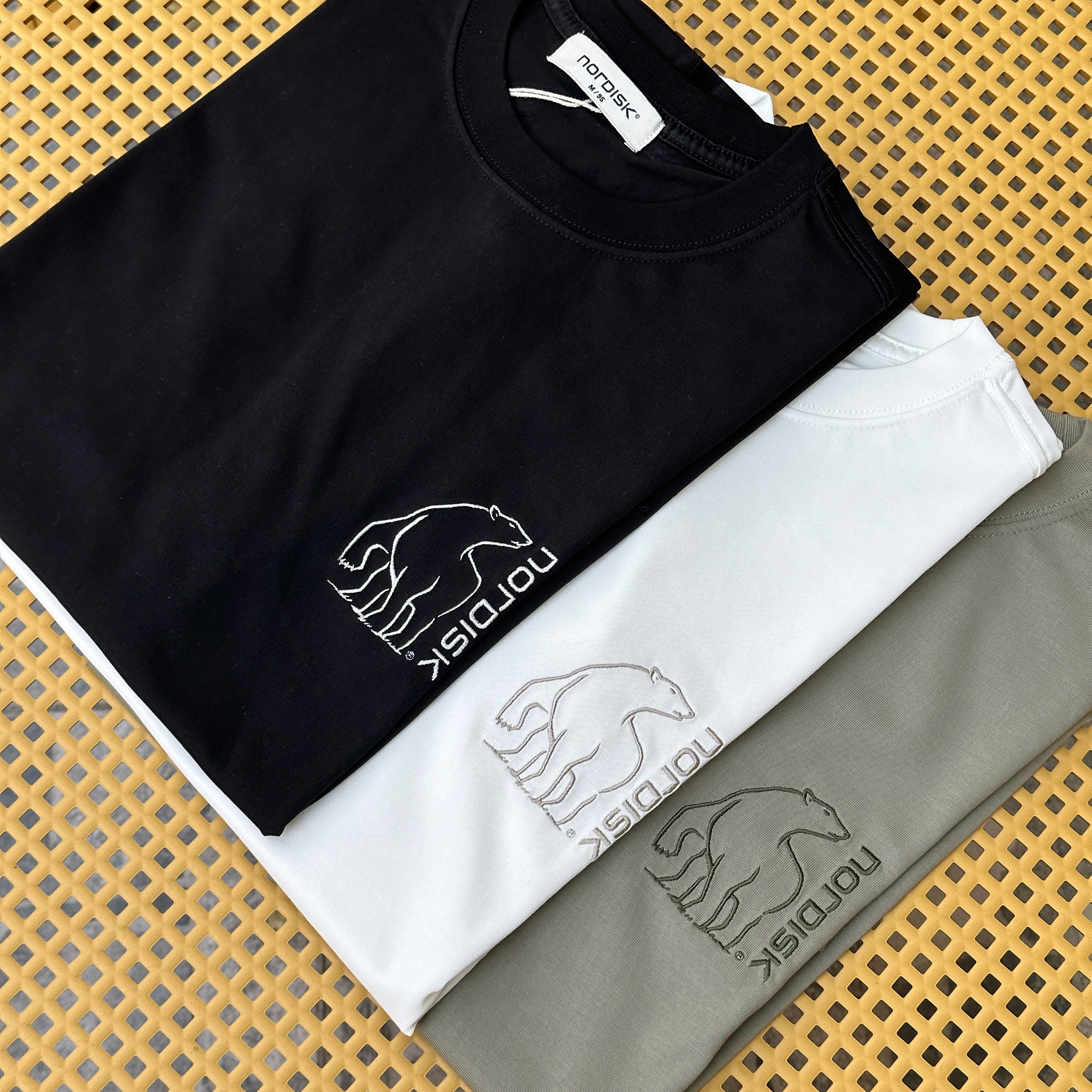 【現貨】Nordisk 胸前 刺繡 大白熊 短tee OUM24223